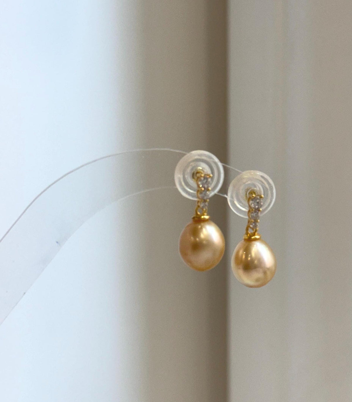 Elly’s 8.9mm Genius South sea deep golden ocean Pearls Earrings: Extreme luster mirrored, 1.8cm high, S925 silver earrings.