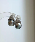 Elly’s 11.5mm Tahitian Platinum ocean Pearls Earrings: Extreme luster Mirrored, 2cm high, S925 silver cool fancy earrings.