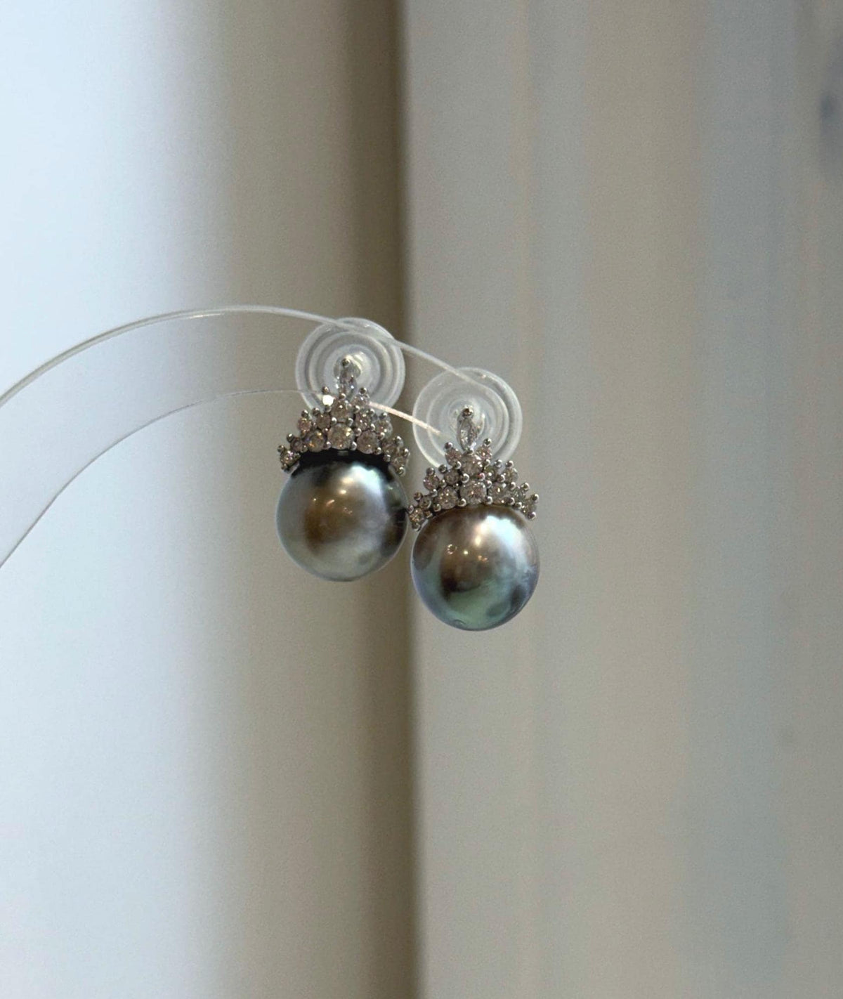 Elly’s 11.5mm Tahitian Platinum ocean Pearls Earrings: Extreme luster Mirrored, 2cm high, S925 silver cool fancy earrings.