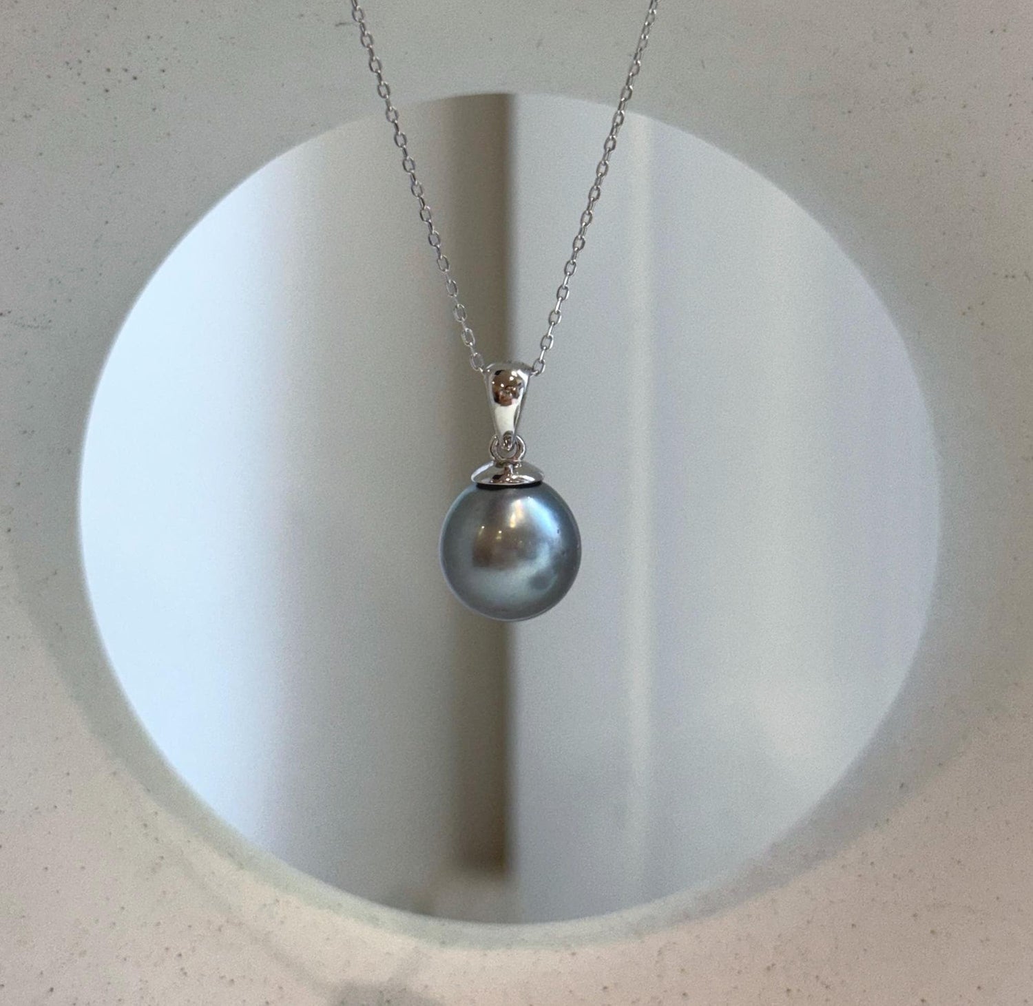 Elly’s 11.7mm Tahitian platinum ocean Pearl pendant: Extreme luster mirrored, S925 silver minimalist pendant, 2.1cm high.