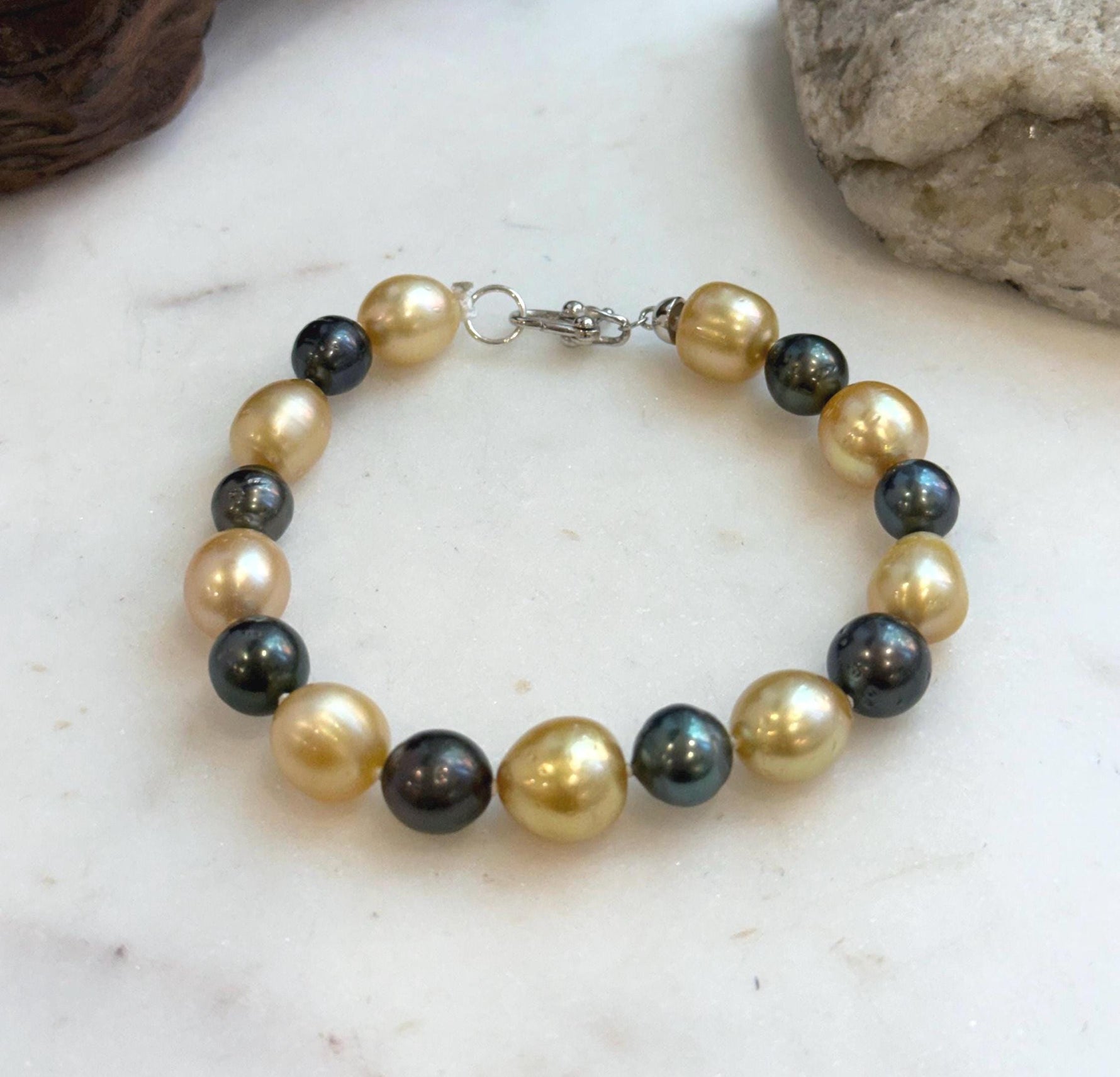 Elly’s 8.3-11mm 17pcs Genius South sea golden Tahitian Ocean Pearls bracelet: Extreme luster, 8.2”, S925 silver bracelet.