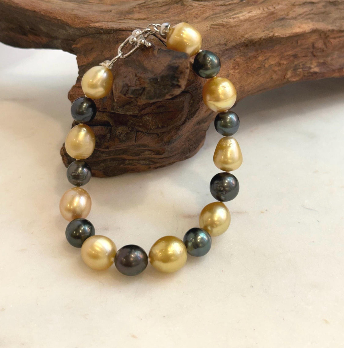 Elly’s 8.3-11mm 17pcs Genius South sea golden Tahitian Ocean Pearls bracelet: Extreme luster, 8.2”, S925 silver bracelet.