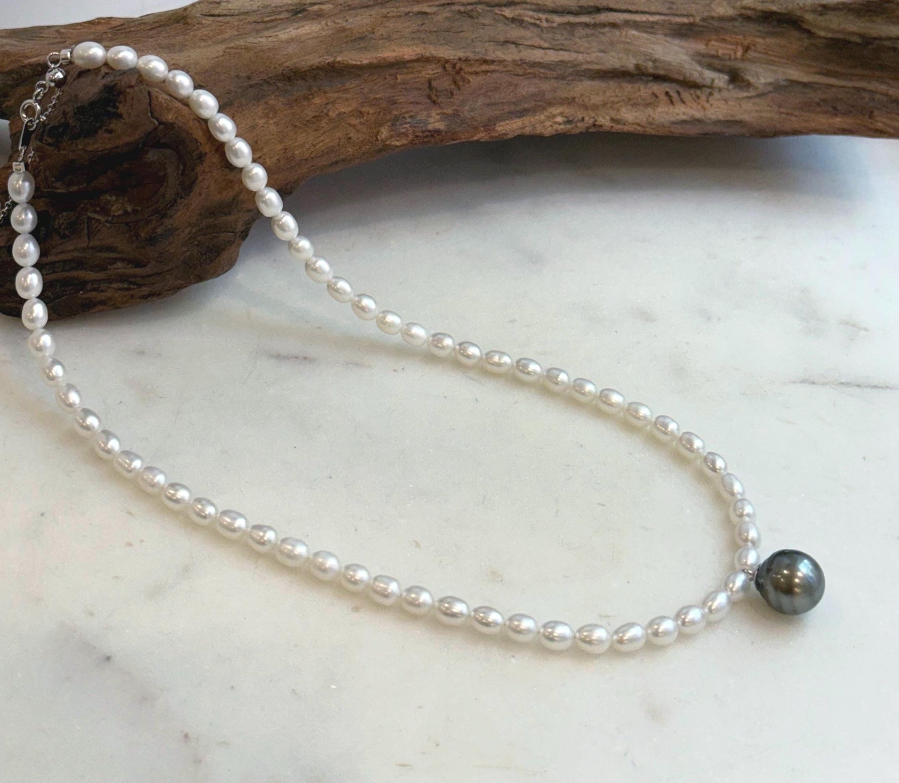 Elly’s 11.8mm Tahitian Platinum black ocean Freshwater white Pearls Necklace: extreme luster, S925 silver necklace. To 18.1”.