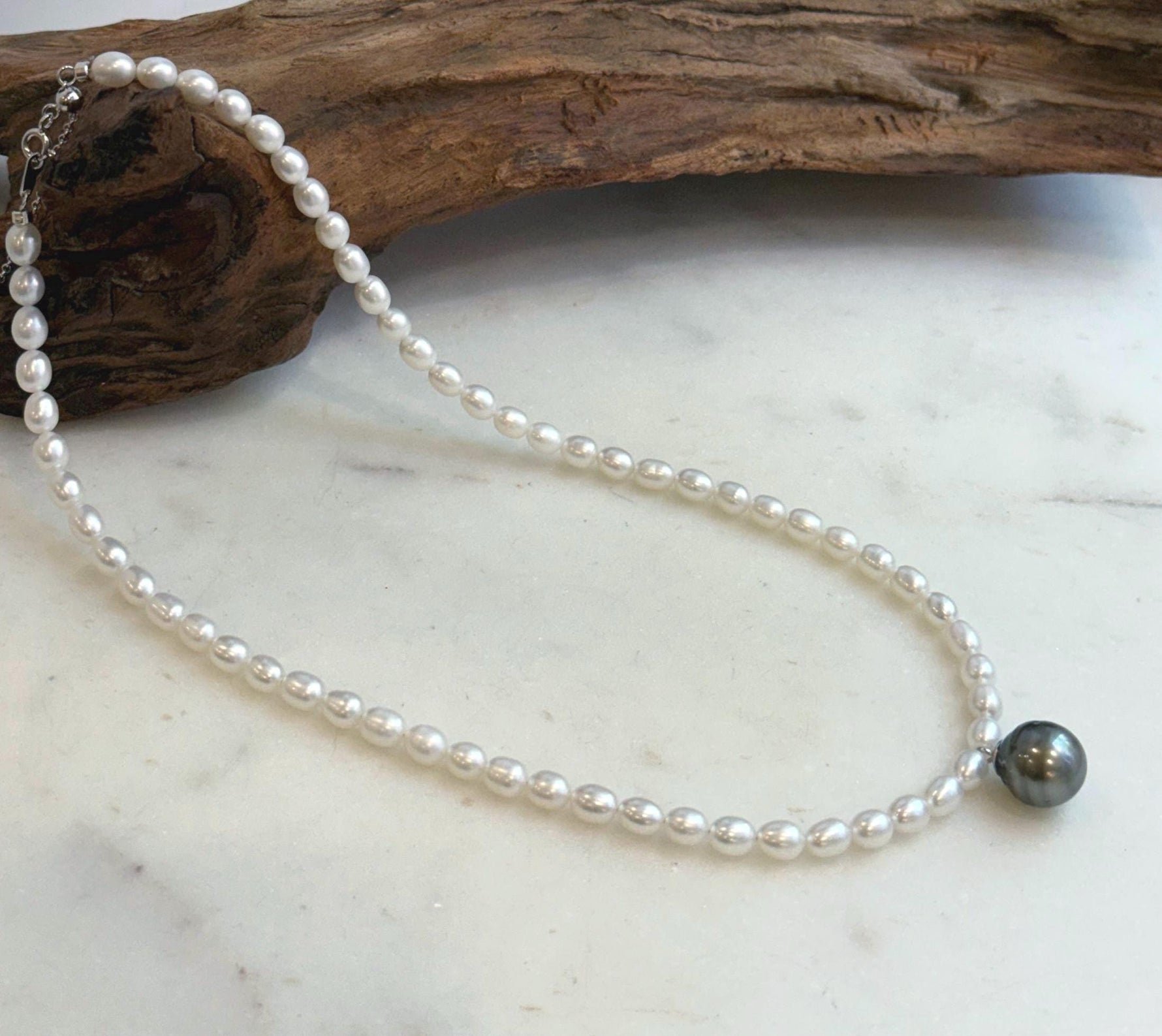 Elly’s 11.8mm Tahitian Platinum black ocean Freshwater white Pearls Necklace: extreme luster, S925 silver necklace. To 18.1”.