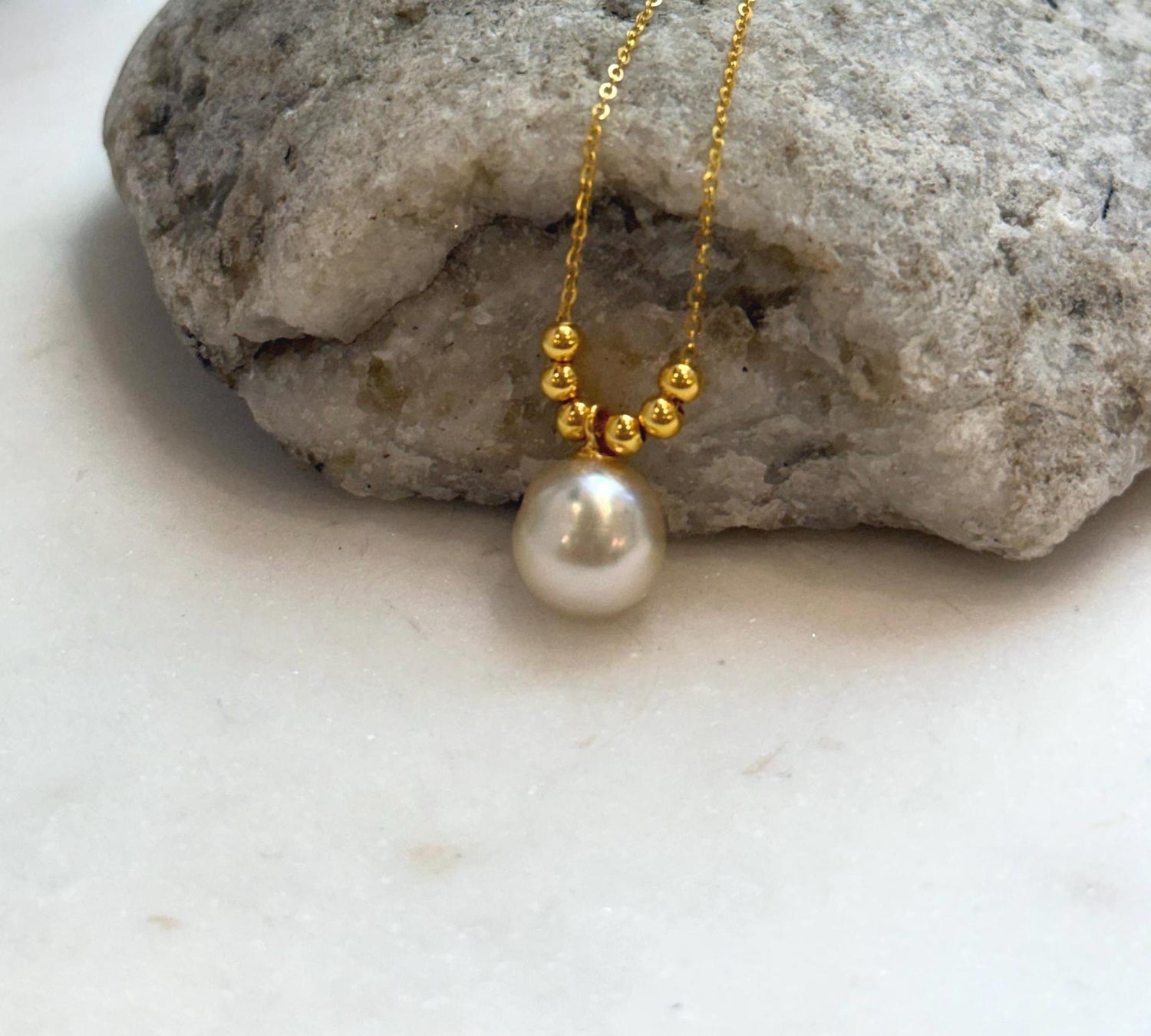 Elly’s 10.2mm South Sea Golden ocean pearl cool Pendant Chain Necklace Set: Extreme luster mirrored. S925 silver chain. To 17.9”
