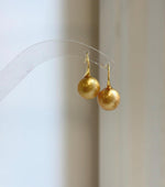 Elly’s 11.2mm Genius South sea deep golden ocean Pearls Earrings hooks: Extreme luster mirrored, 2.2cm high, S925 silver earrings.