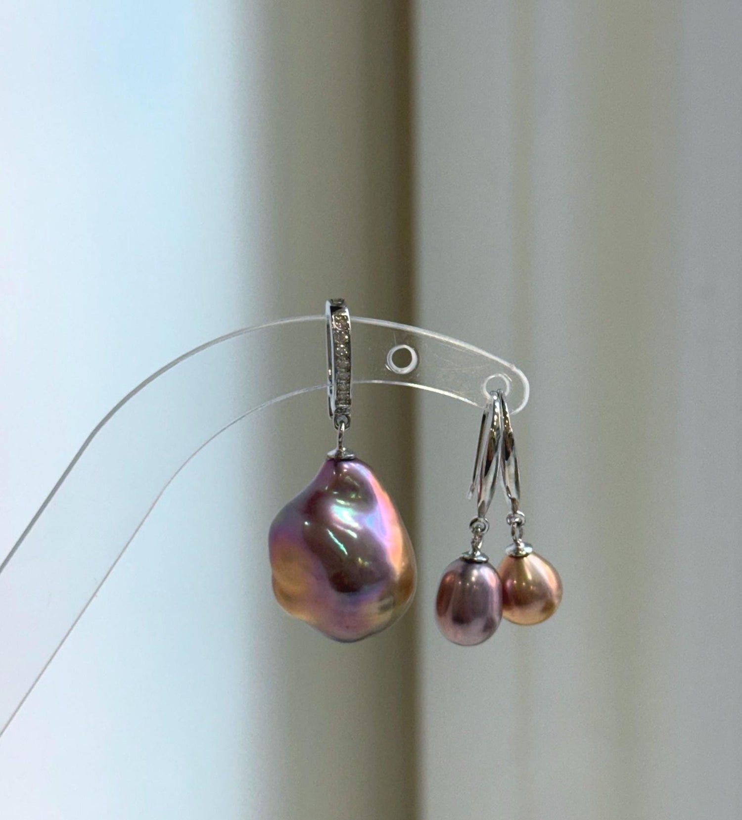 Elly’s Set of Pendant earrings, Extremely strong luster natural Freshwater baroque Keshi pearls, s925 silver Daily cool earrings pendant.