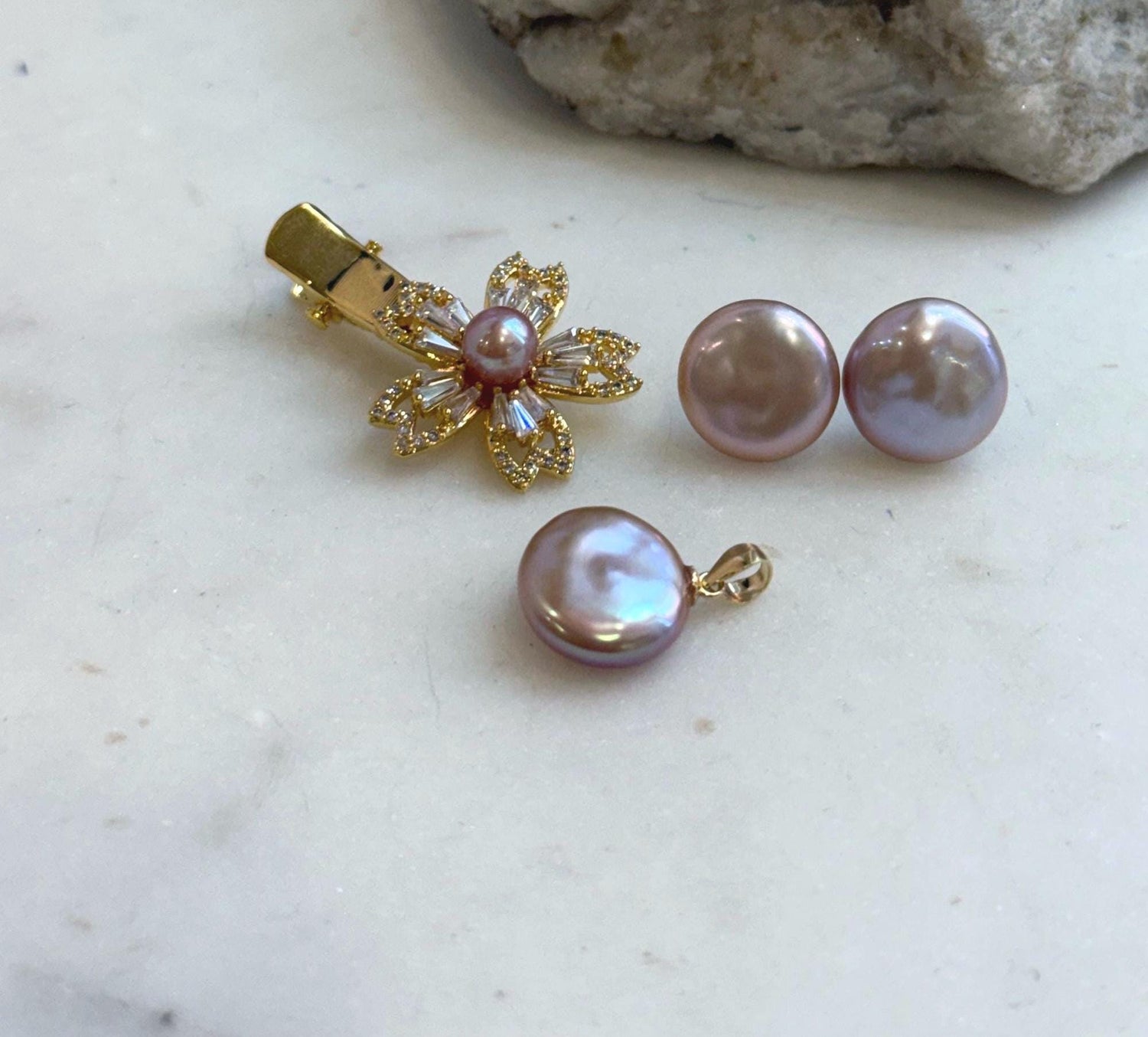 Elly’s Set of Pendant earrings hair clip, natural Freshwater pearls, vintage set.