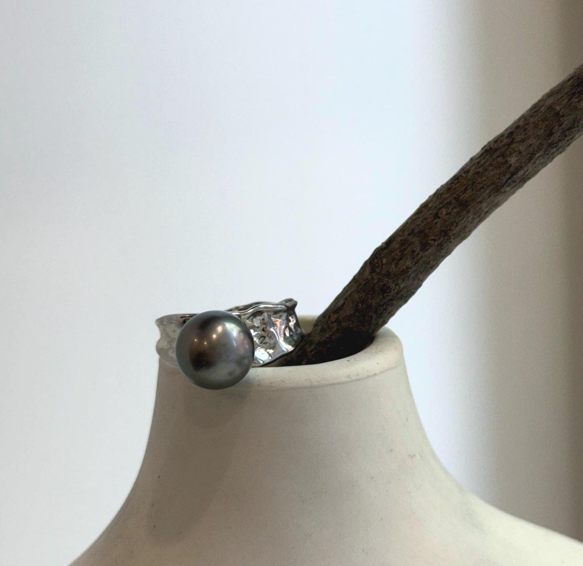 Elly’s 10.4mm Tahitian Ocean peacock hunter ocean Pearl Ring: Extreme luster mirrored, S925 silver adjustable Ring. Pearl Jewelry Idea.