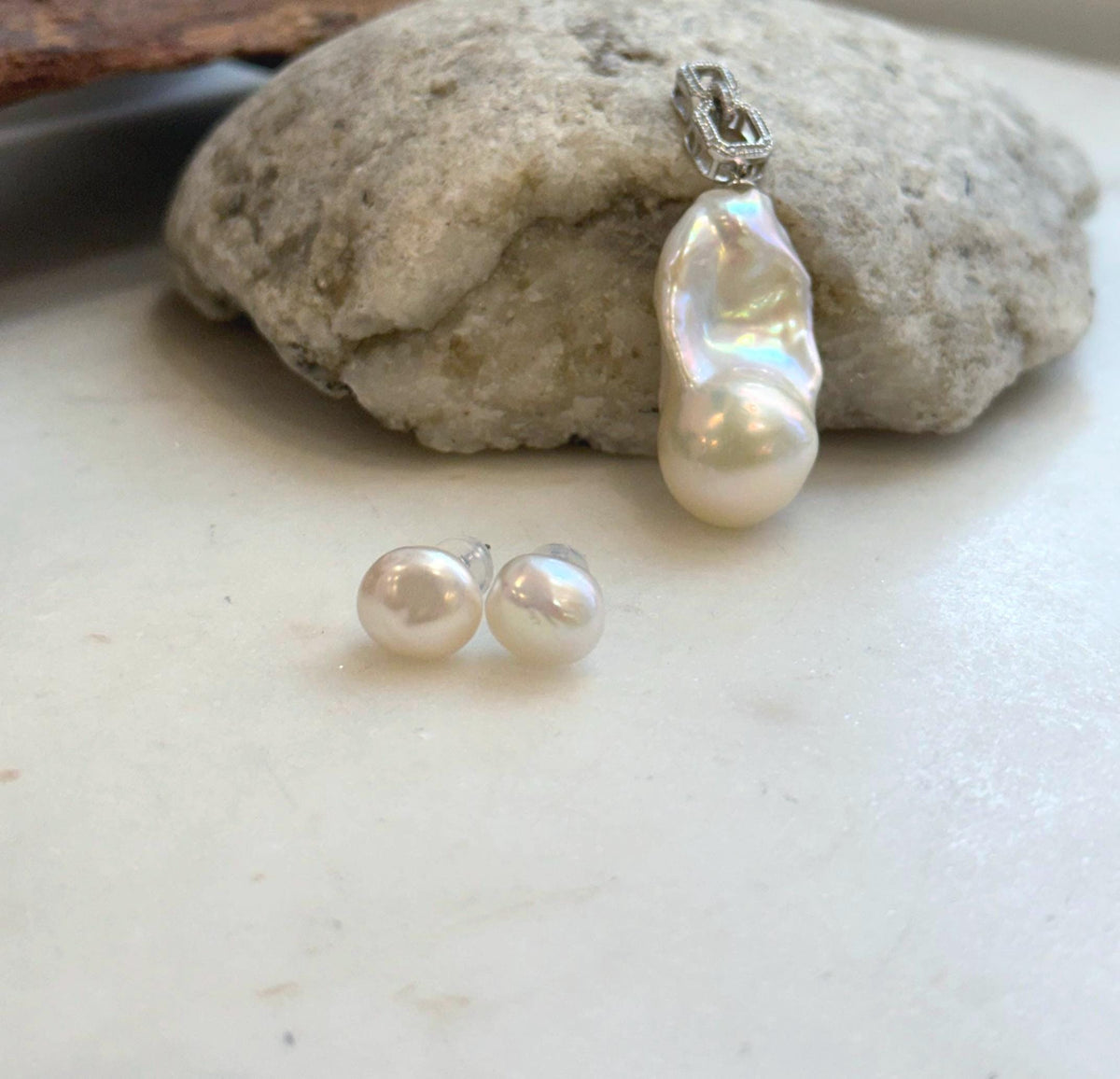 Elly’s Set of 2, Pendant earrings, natural Freshwater baroque pearls, vintage cool set.