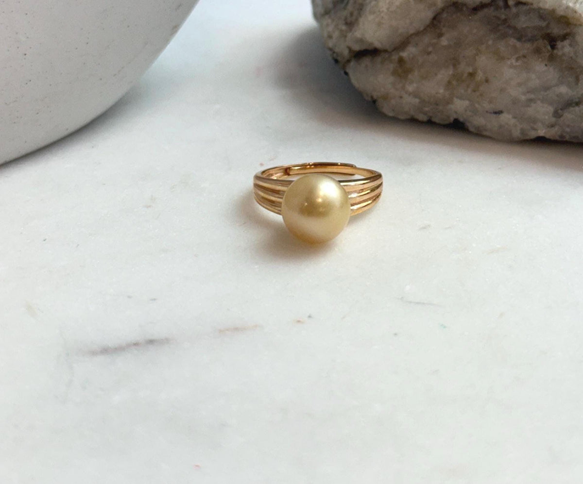 Elly’s 10mm South sea ultra gold ocean pearl Ring: Extreme luster mirrored, S925 silver with gold plated adjustable Vintage Ring.