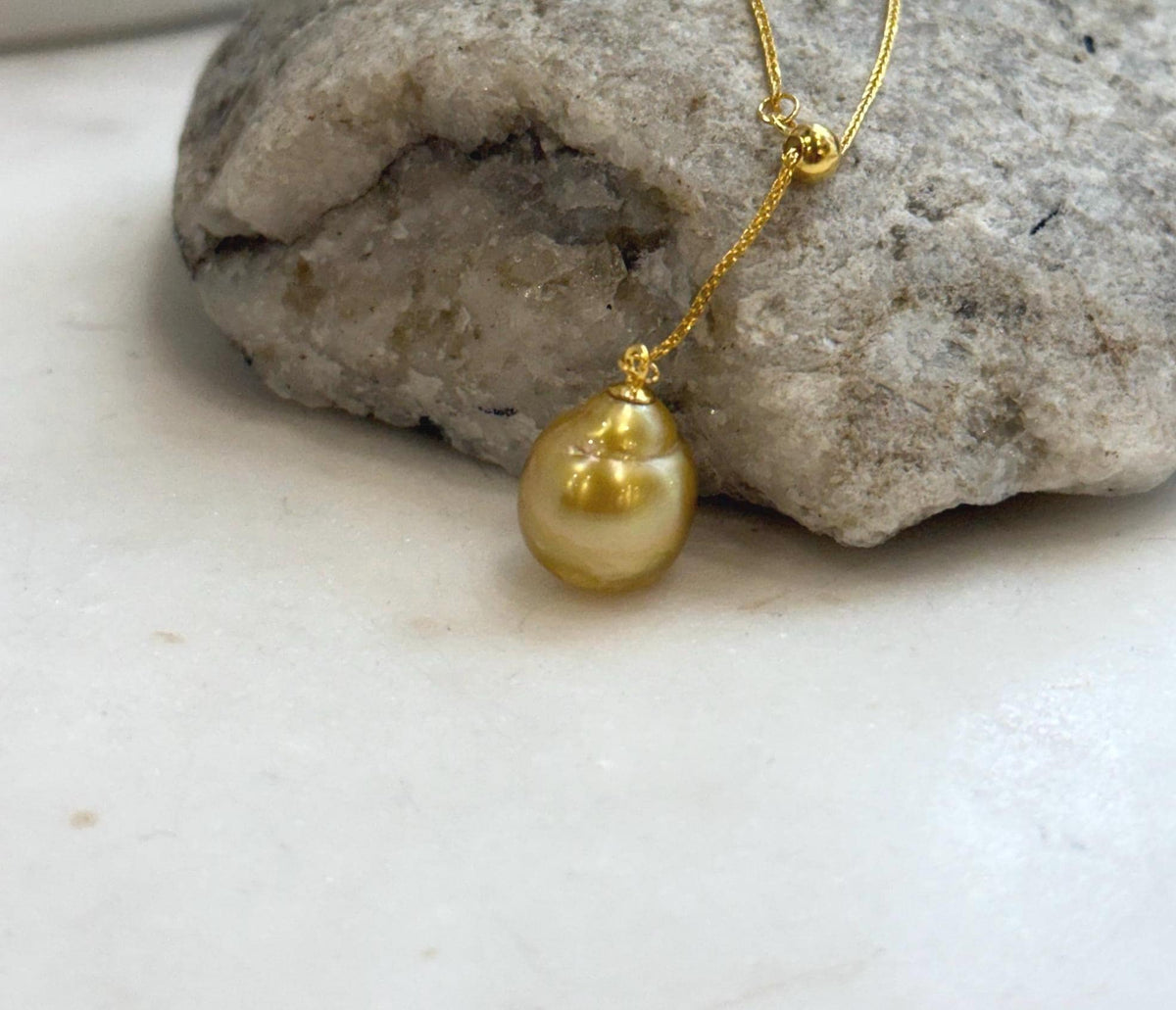 Elly’s 11.9x13.6mm South Sea deep tea golden ocean pearl cool Pendant Y-Lariat Necklace Set: Extreme luster mirrored. To 19.1“
