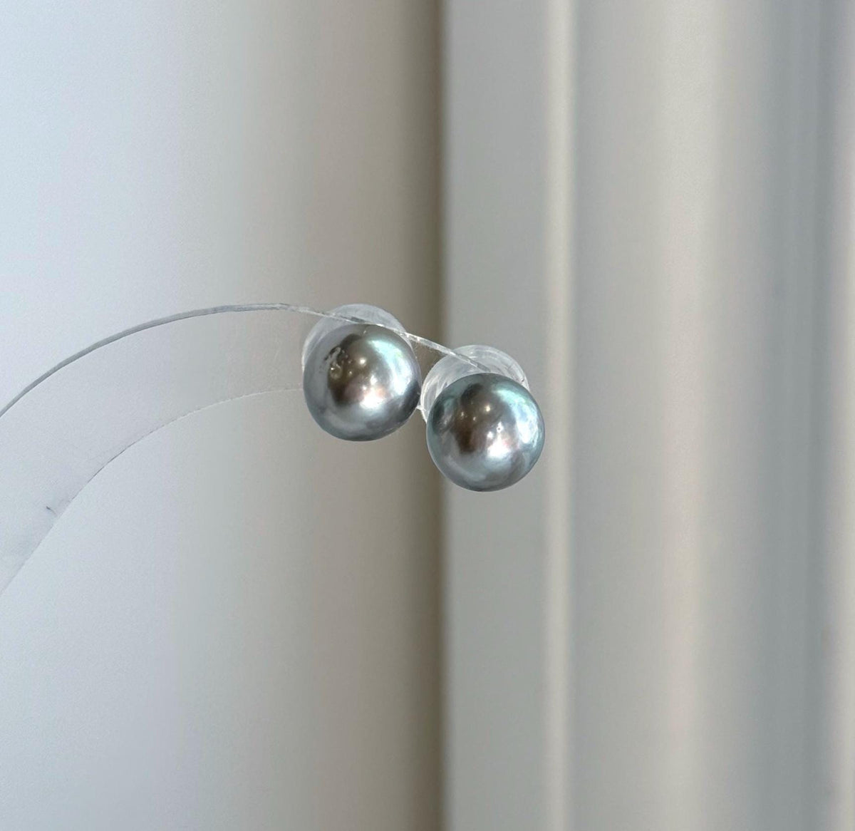 Elly’s 10mm Tahitian Silver Platinum ocean Pearls Earrings studs: Extreme luster Mirrored, S925 silver minimalist earrings.
