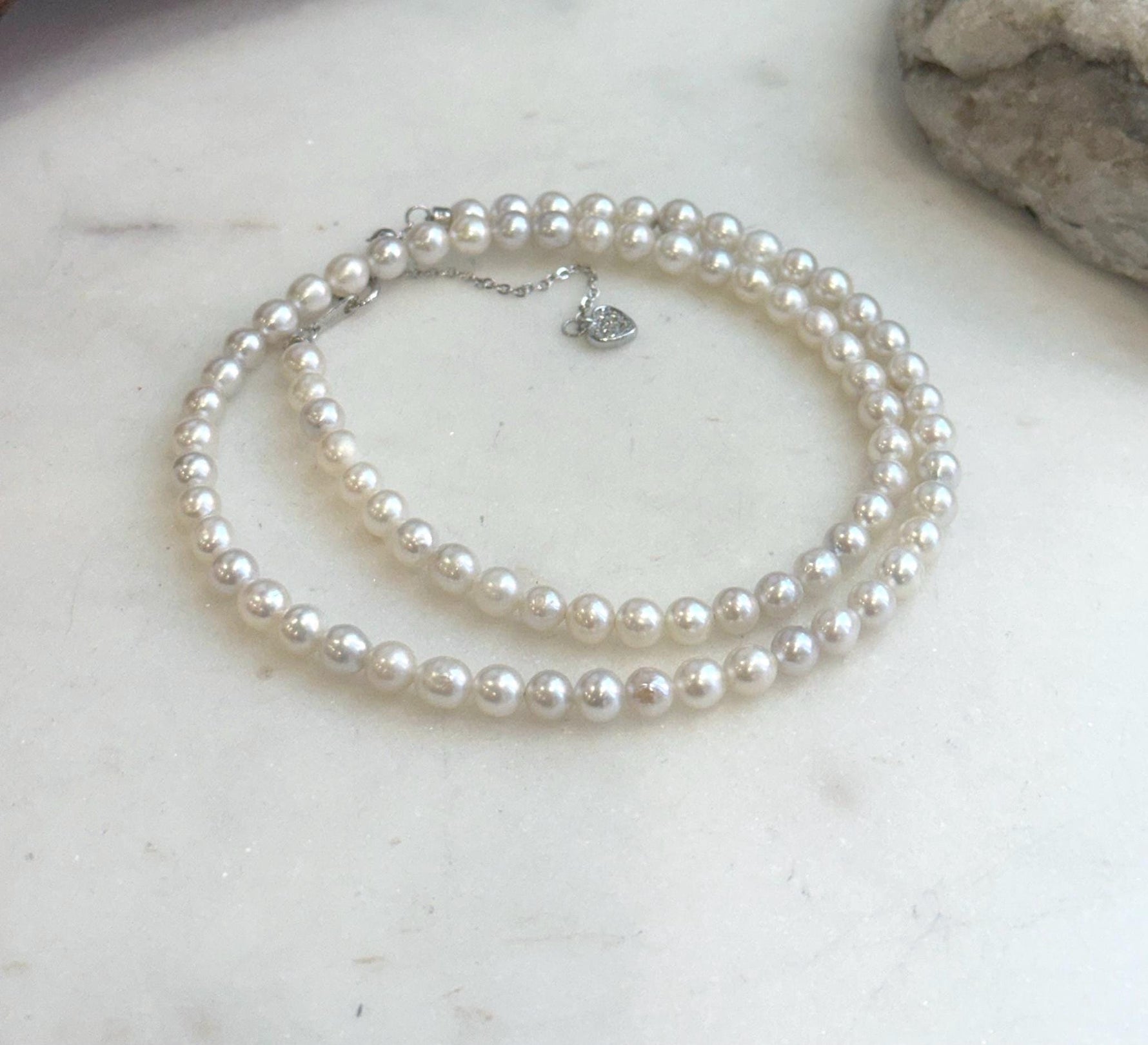 Genuine freshwater pearl necklace 17.9 inch