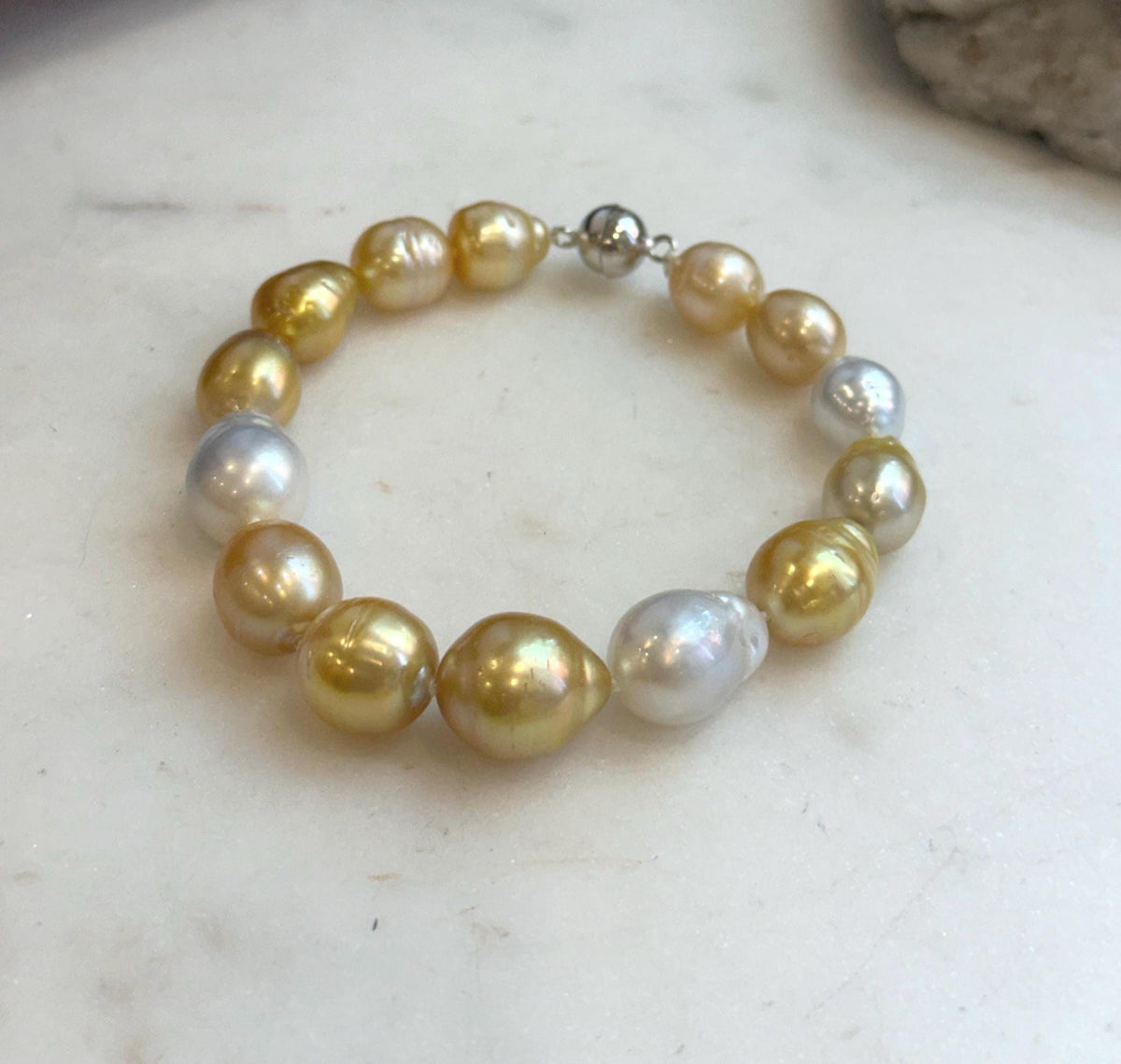 Genuine Australian white and golden ocean pearl bracelet.