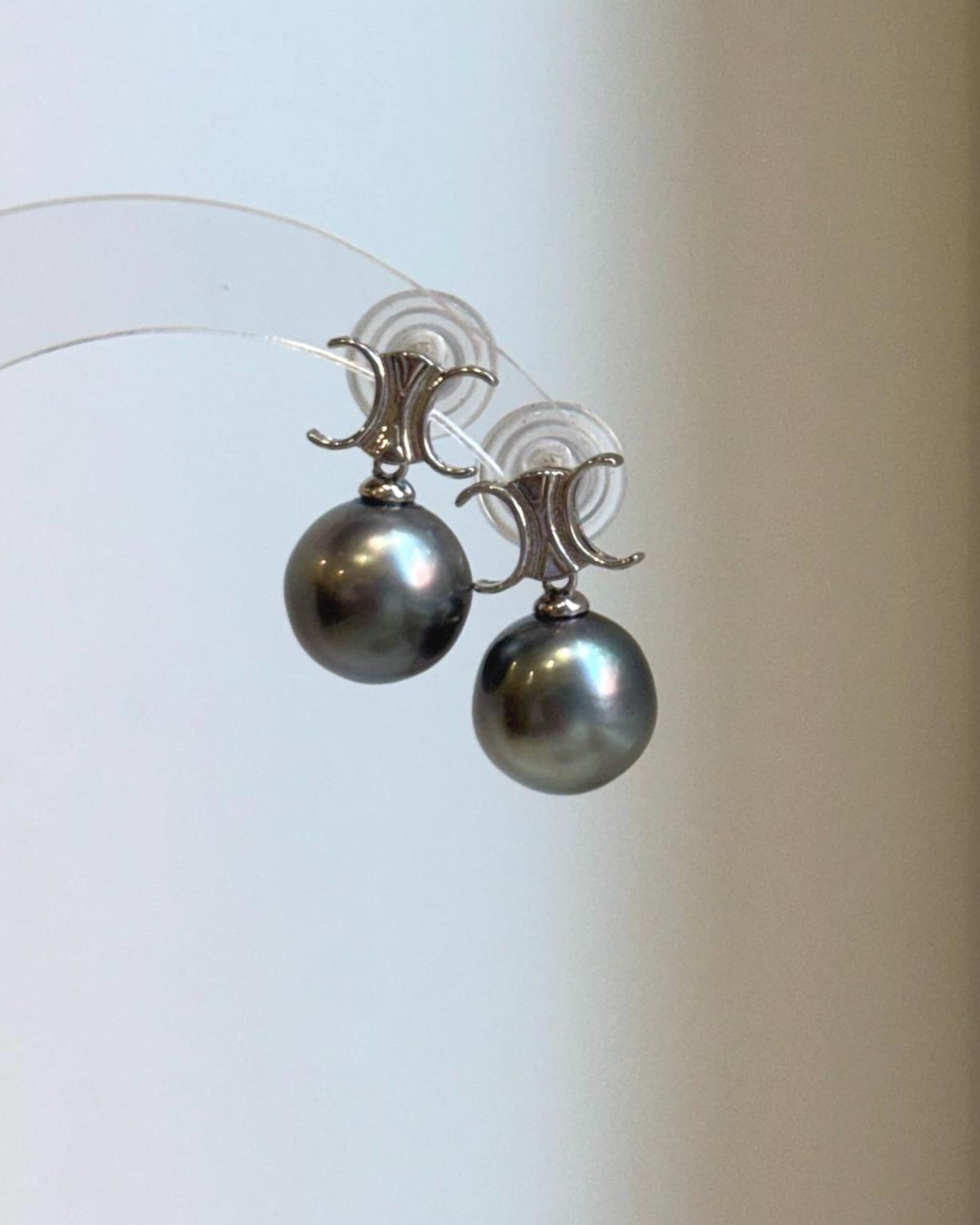 Elly’s 11.7mm Tahitian Platinum ocean Pearls Earrings: Extreme luster Mirrored, 2cm high, S925 silver cool fancy earrings.
