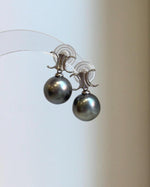Elly’s 11.7mm Tahitian Platinum ocean Pearls Earrings: Extreme luster Mirrored, 2cm high, S925 silver cool fancy earrings.