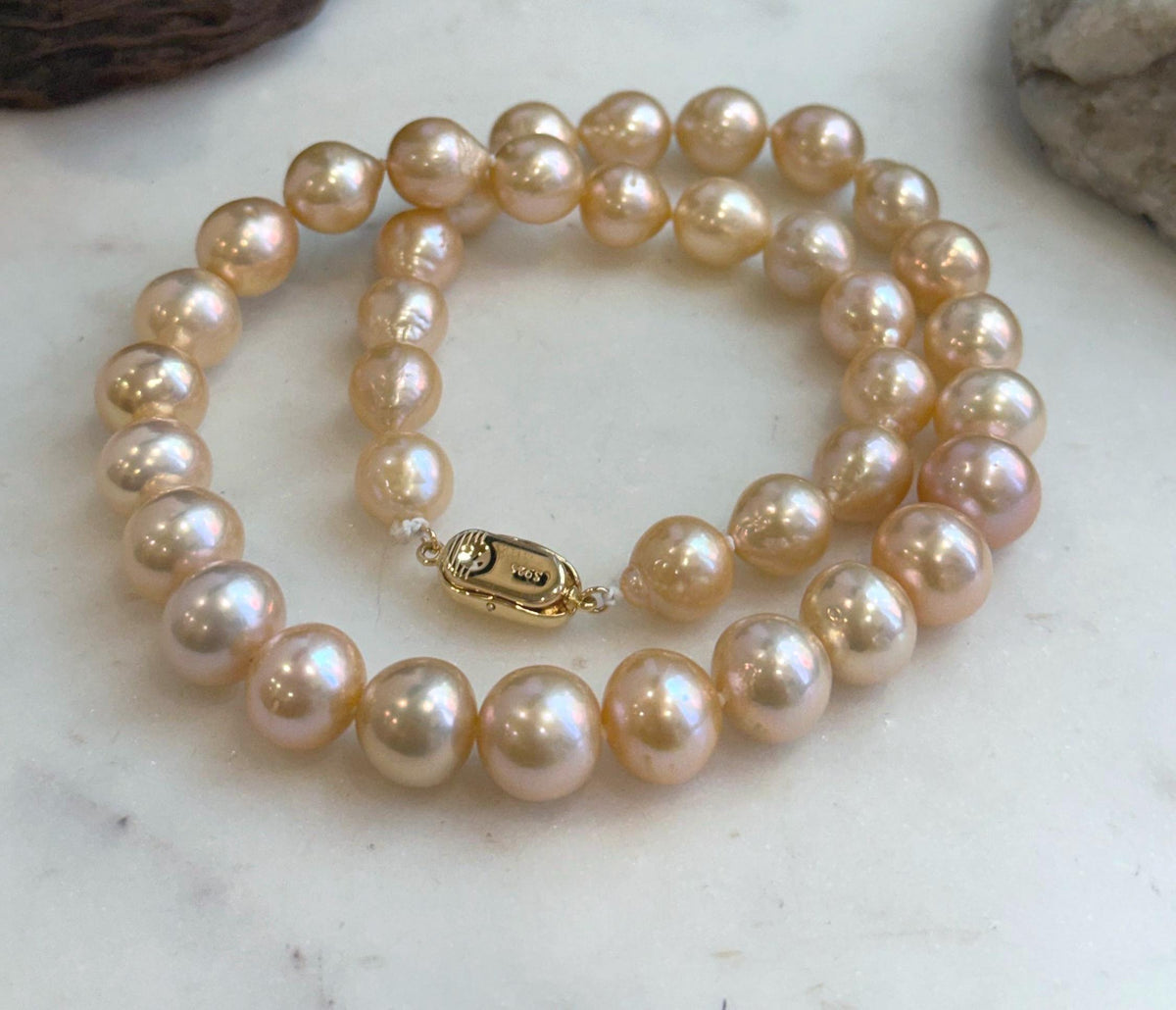 Luxury freshwater pearl necklace