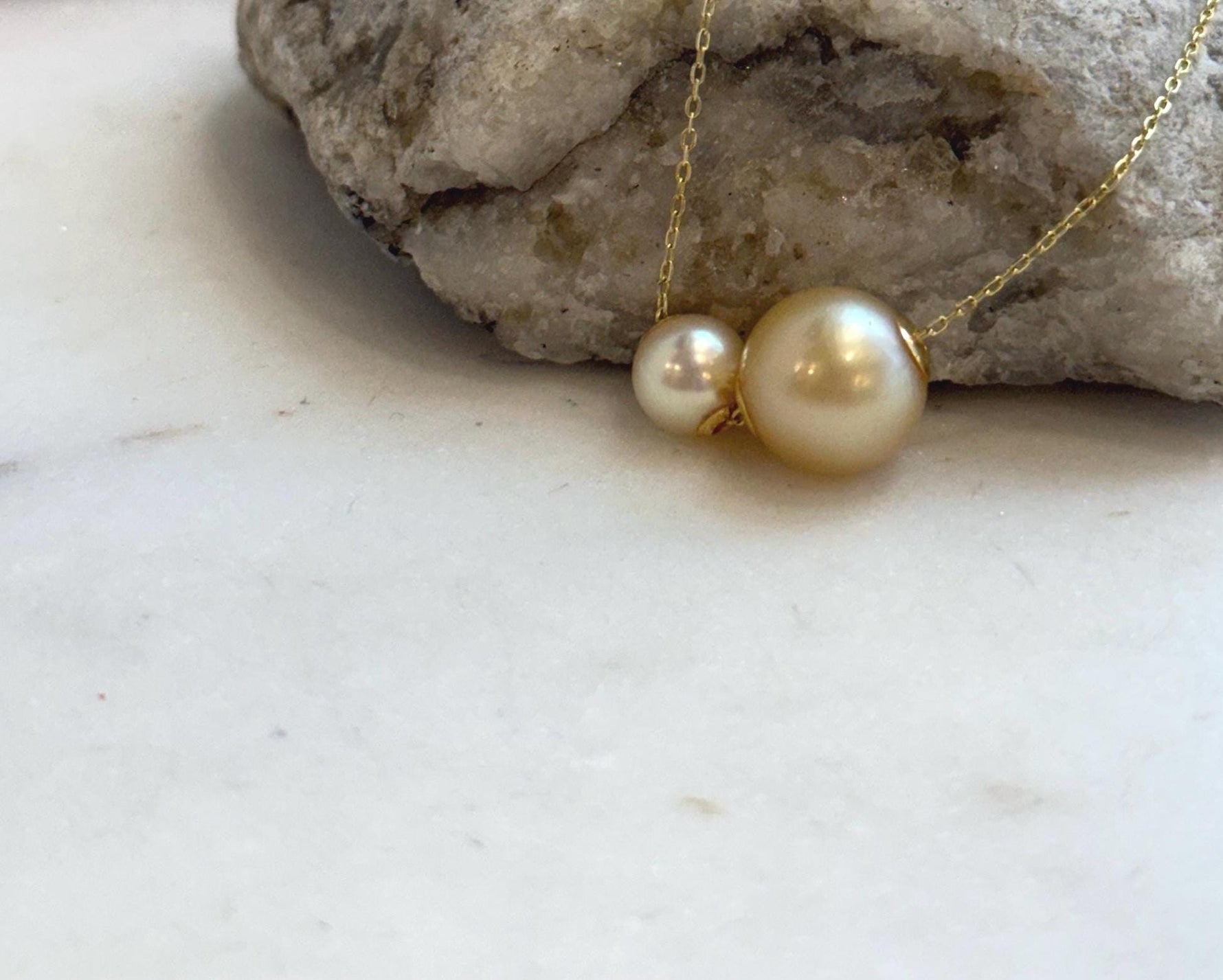 Elly’s Double Au750 18k Gold 7.7-11.7mm South sea golden Akoya Ocean Pearls Floating pendants:Extreme luster mirrored.