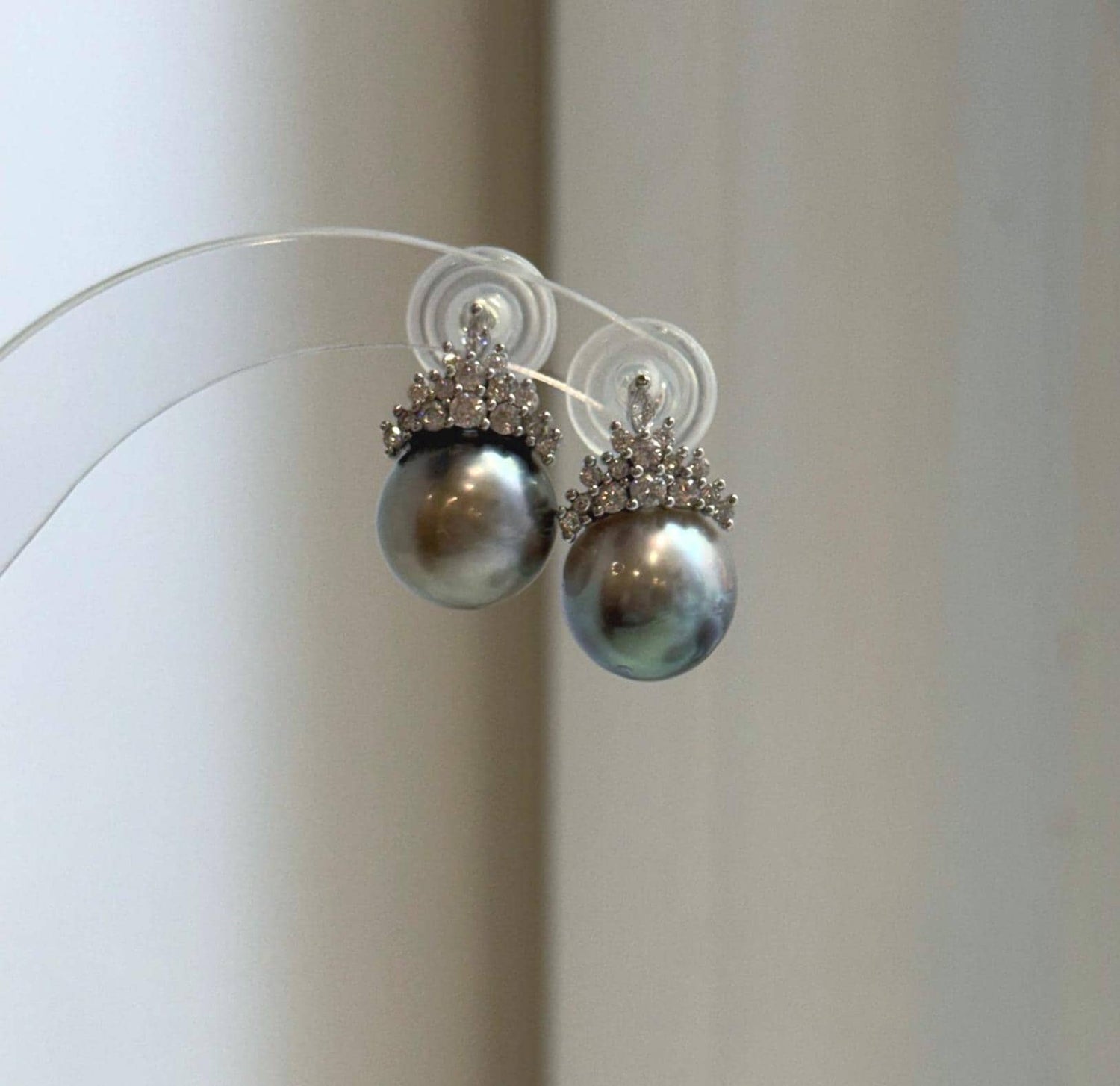Elly’s 11.5mm Tahitian Platinum ocean Pearls Earrings: Extreme luster Mirrored, 2cm high, S925 silver cool fancy earrings.