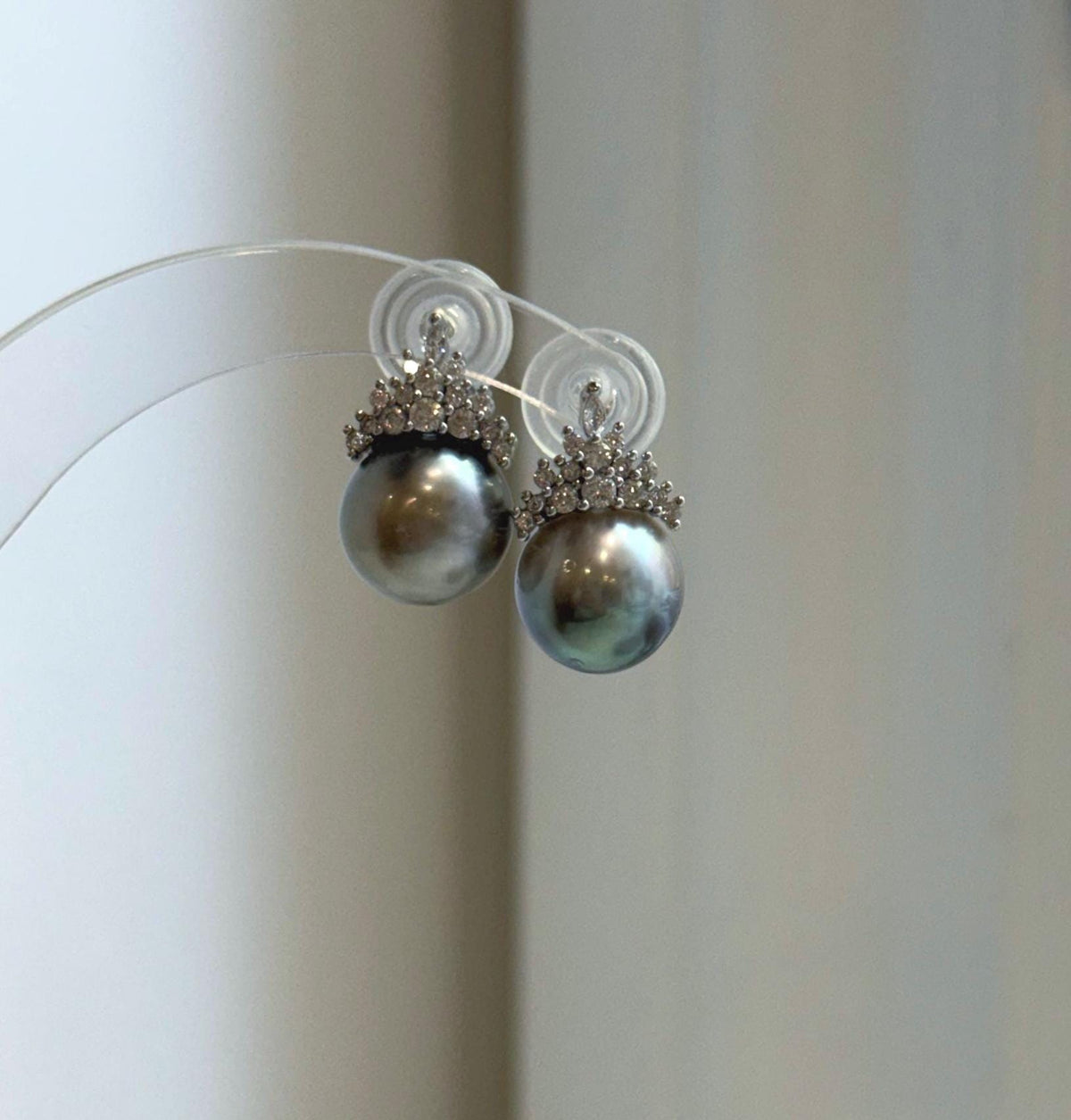 Elly’s 11.5mm Tahitian Platinum ocean Pearls Earrings: Extreme luster Mirrored, 2cm high, S925 silver cool fancy earrings.