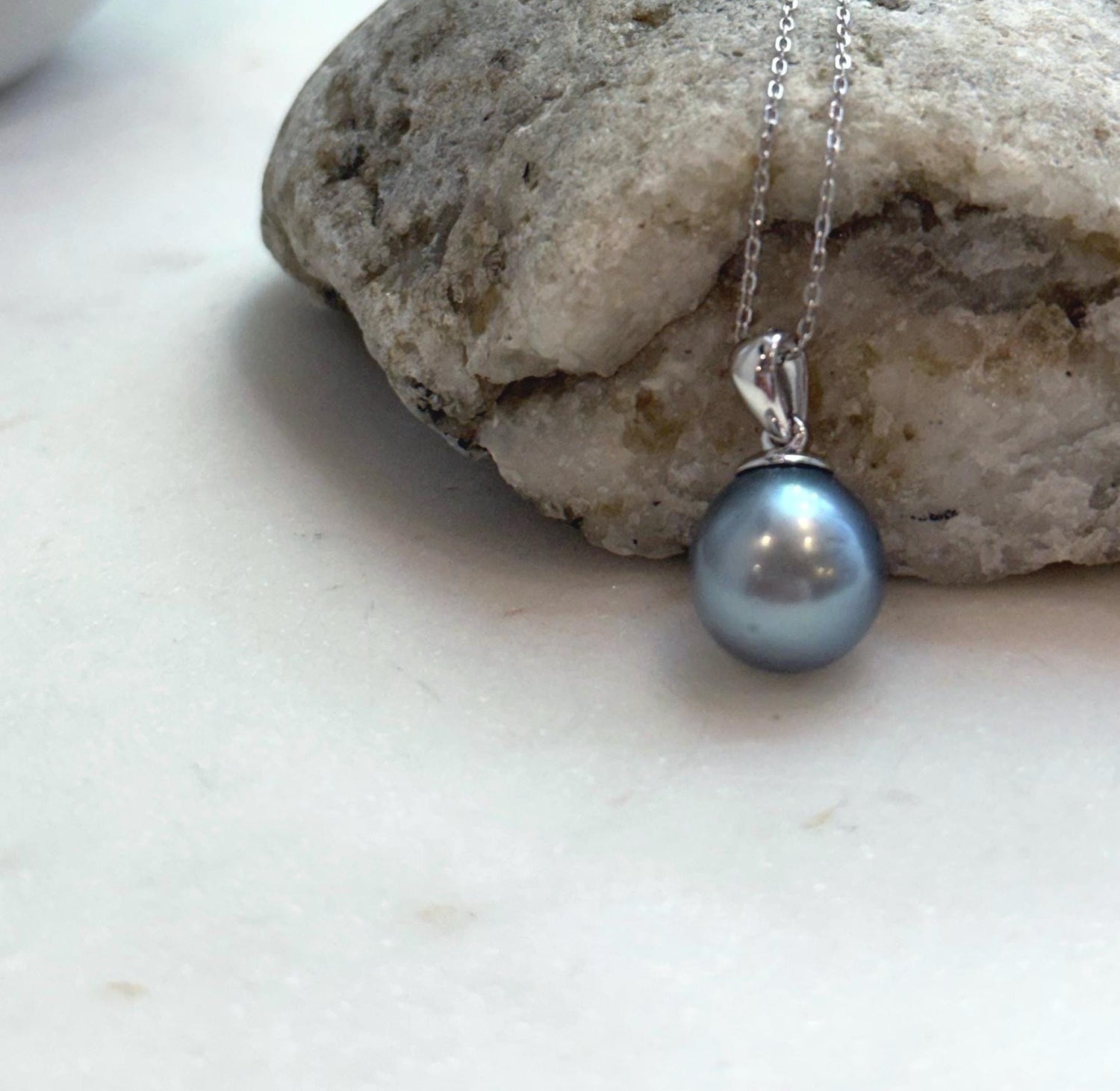 Elly’s 11.7mm Tahitian platinum ocean Pearl pendant: Extreme luster mirrored, S925 silver minimalist pendant, 2.1cm high.
