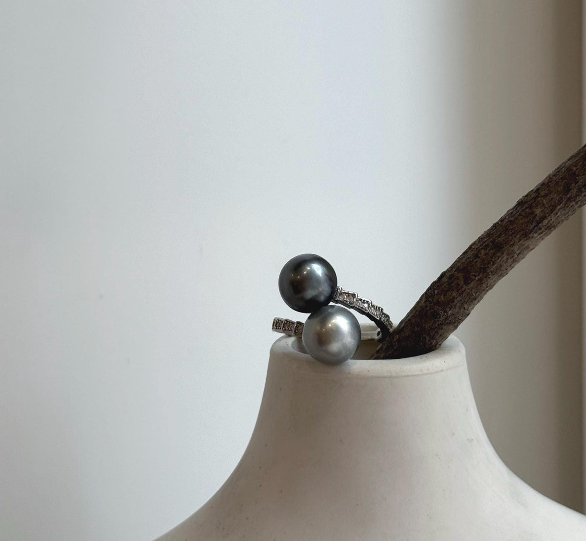 Elly’s Double Tahitian ocean pearls Ring: 9.9-10.1mm, Extreme luster mirrored, S925 Silver Adjustable Ring.
