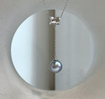 Elly’s 11.3mm Tahitian silver platinum ocean Pearl pendant: Extreme luster mirrored, 4.7cm high, S925 silver pendant.