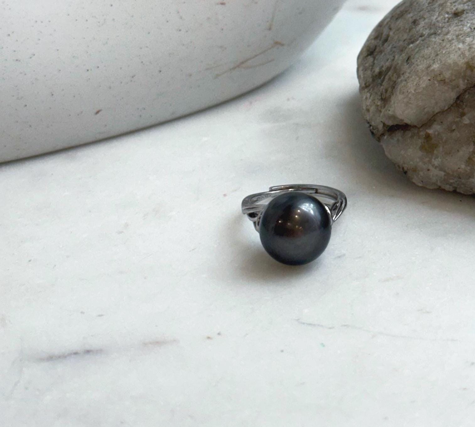 Elly’s 12.6mm Tahitian Ocean black platinum ocean Pearl Ring: Extreme luster mirrored, S925 silver adjustable Ring. Pearl Jewelry Idea.