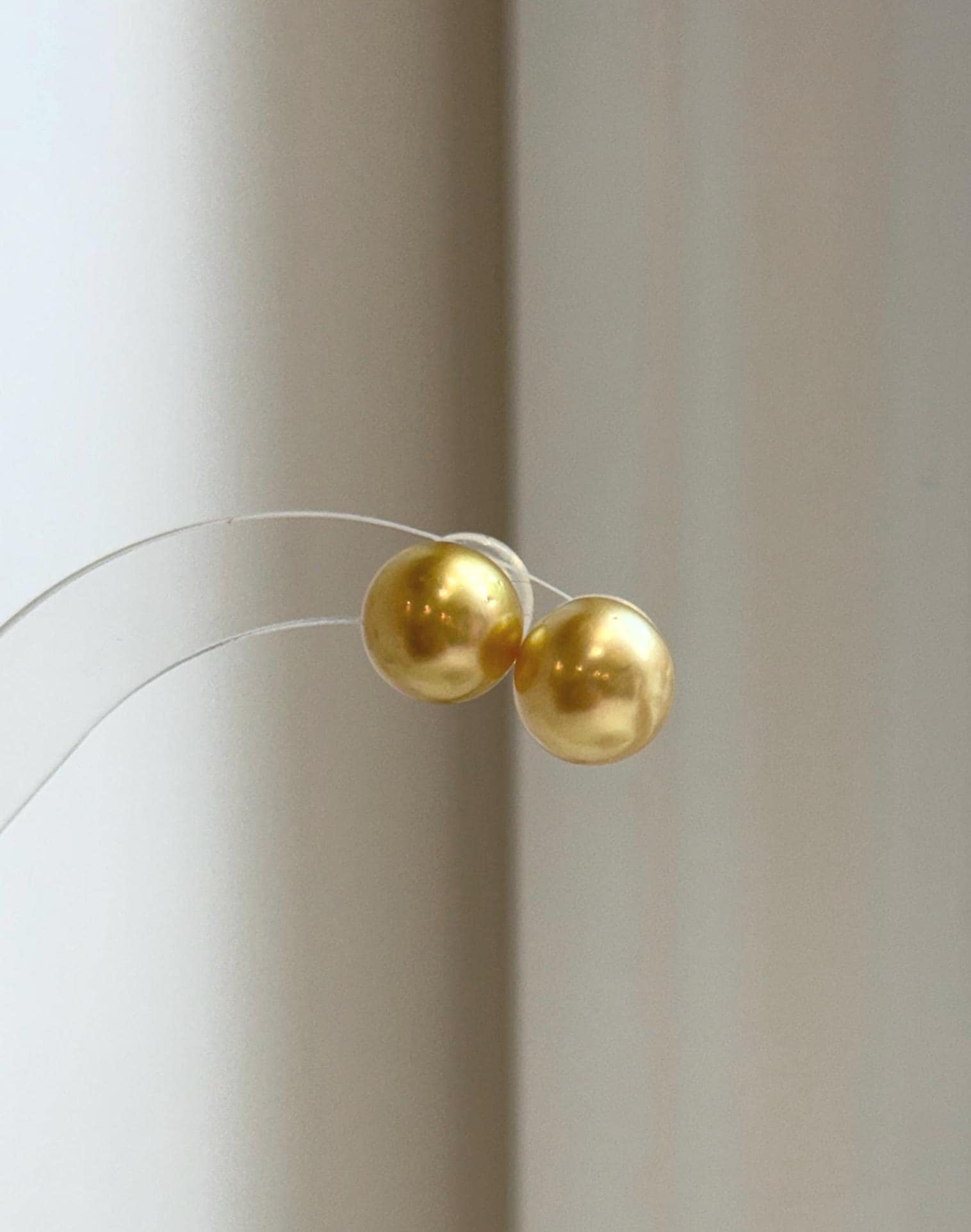 Premium South Sea pearl earrings with exceptional shine and smooth surface.