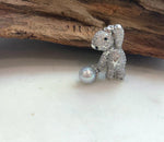 S925 sterling silver teddy bear brooch featuring natural Akoya pearl