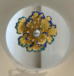 Platinum gray Tahitian pearl with exceptional mirror-like luster.