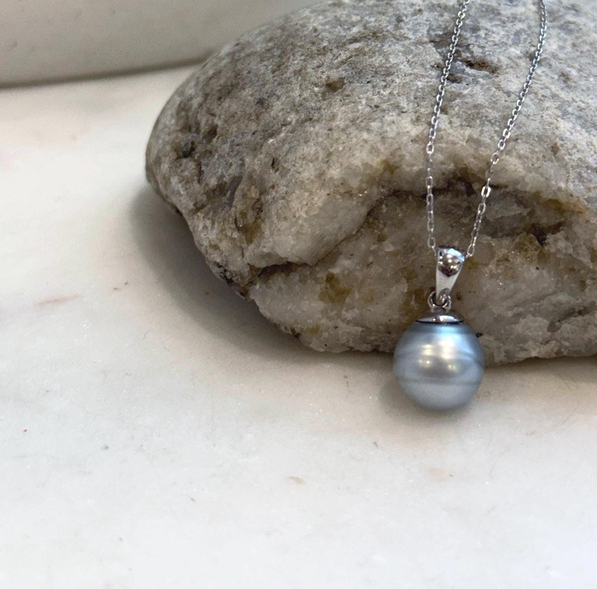 Genuine 11mm Tahitian saltwater pearl minimalist pendant in S925 silver