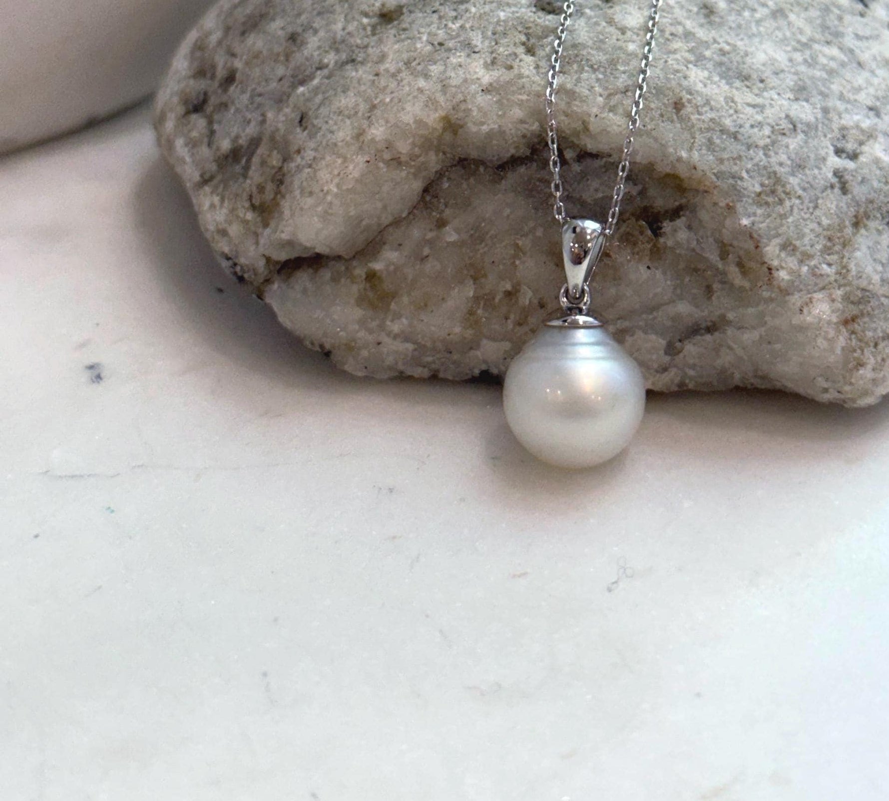 Genuine Australian South Sea white pearl necklace in S925 sterling silver