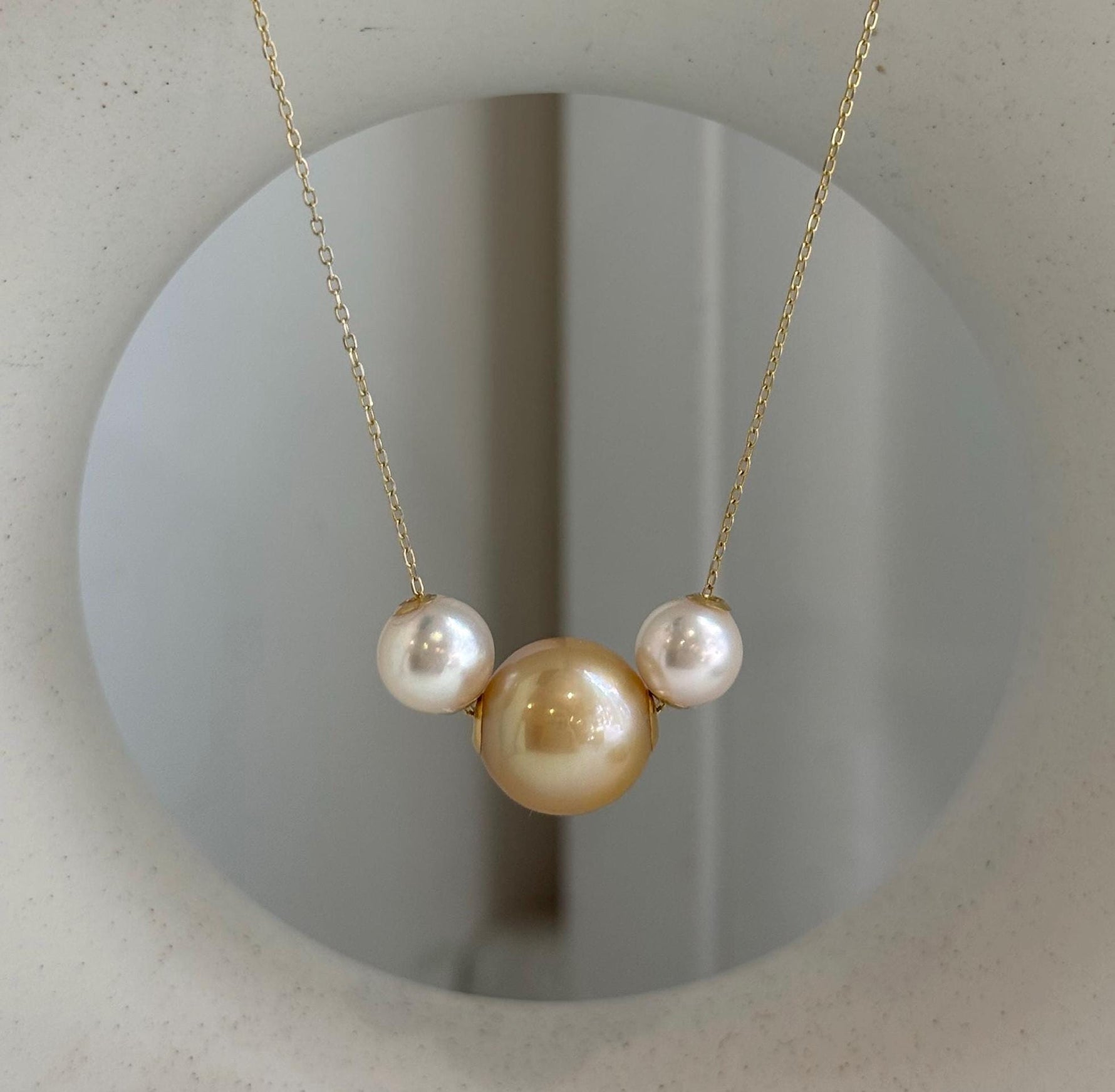 South Sea golden pearl and Akoya pearl pendant necklace