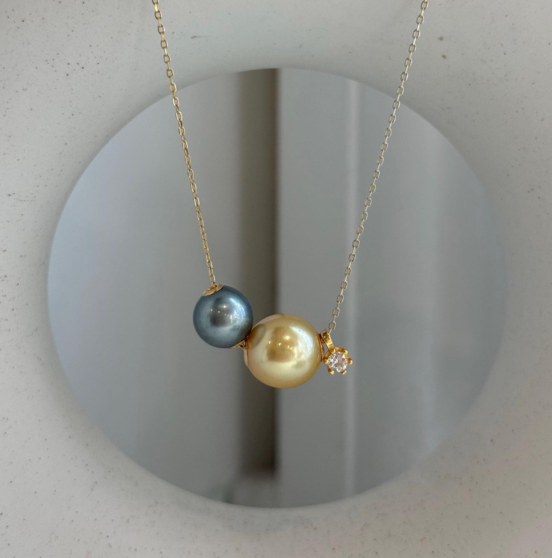 Tahitian and deep golden South Sea pearl necklace with high luster