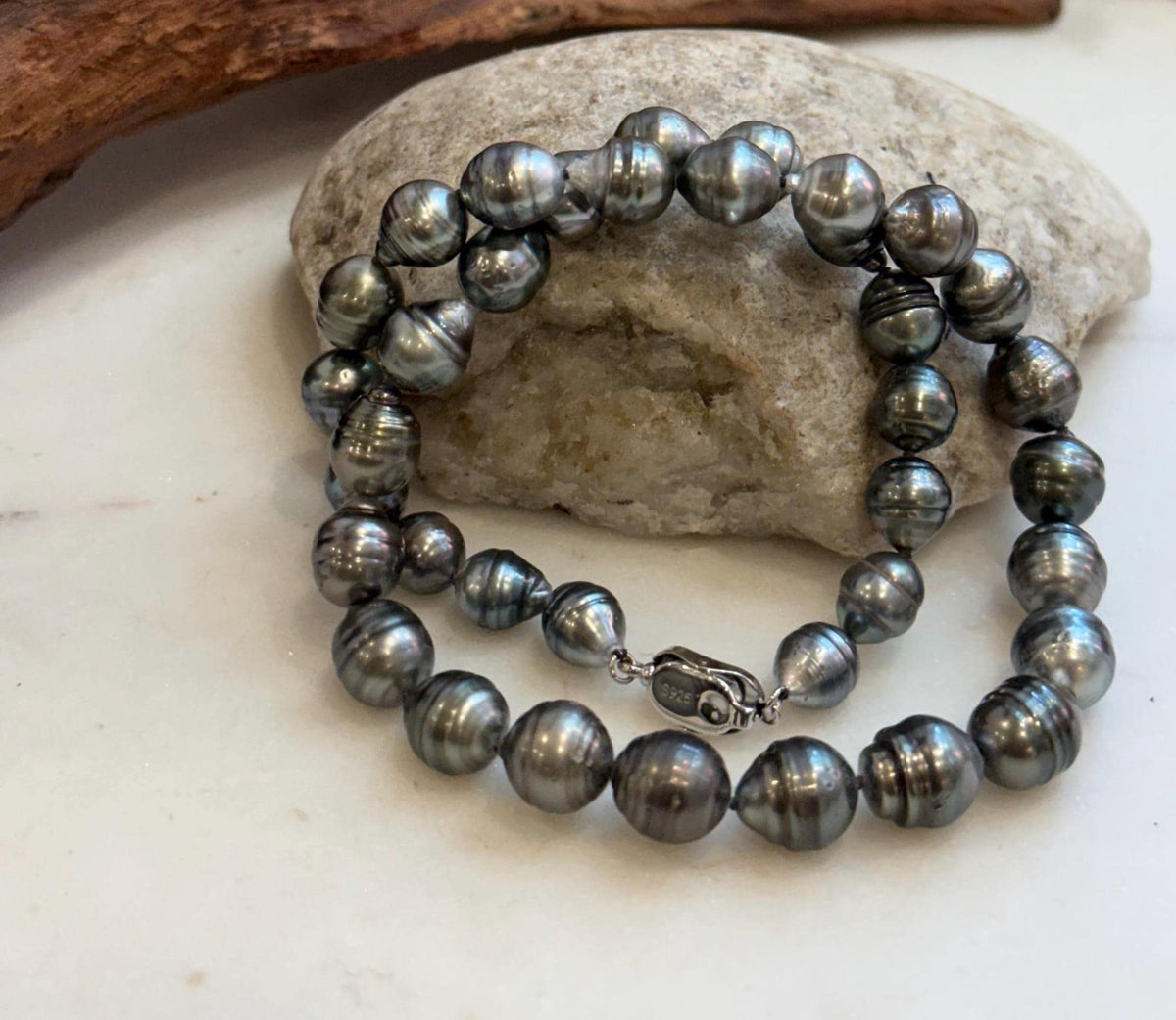 Classic hand knotted black pearl necklace for women
