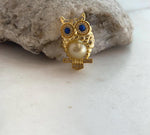Luxury owl pearl brooch for coats, scarves, and blazers.