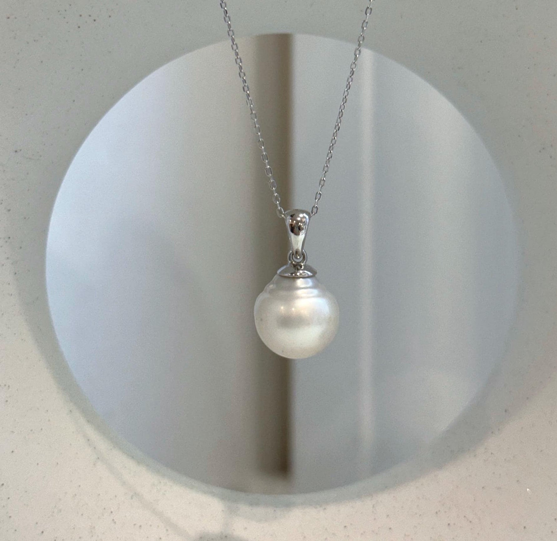 12.6mm Australian South Sea white pearl minimalist pendant with mirror luster