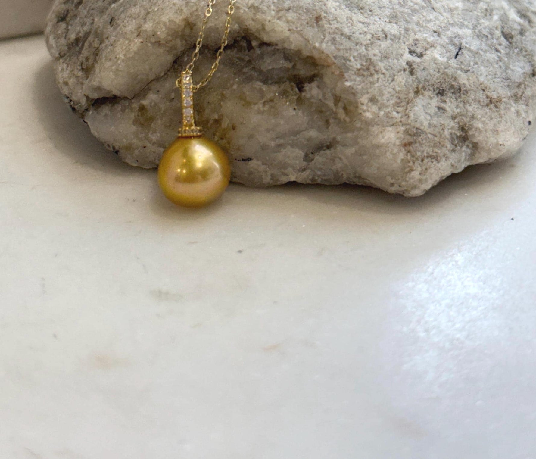 11.5mm round Edison pearl minimalist pendant jewelry