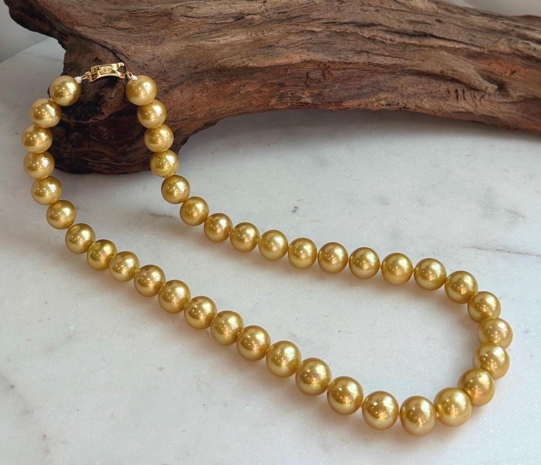 Elly’s 10.1–11mm Edison deep tea golden pearl necklace with mirror luster