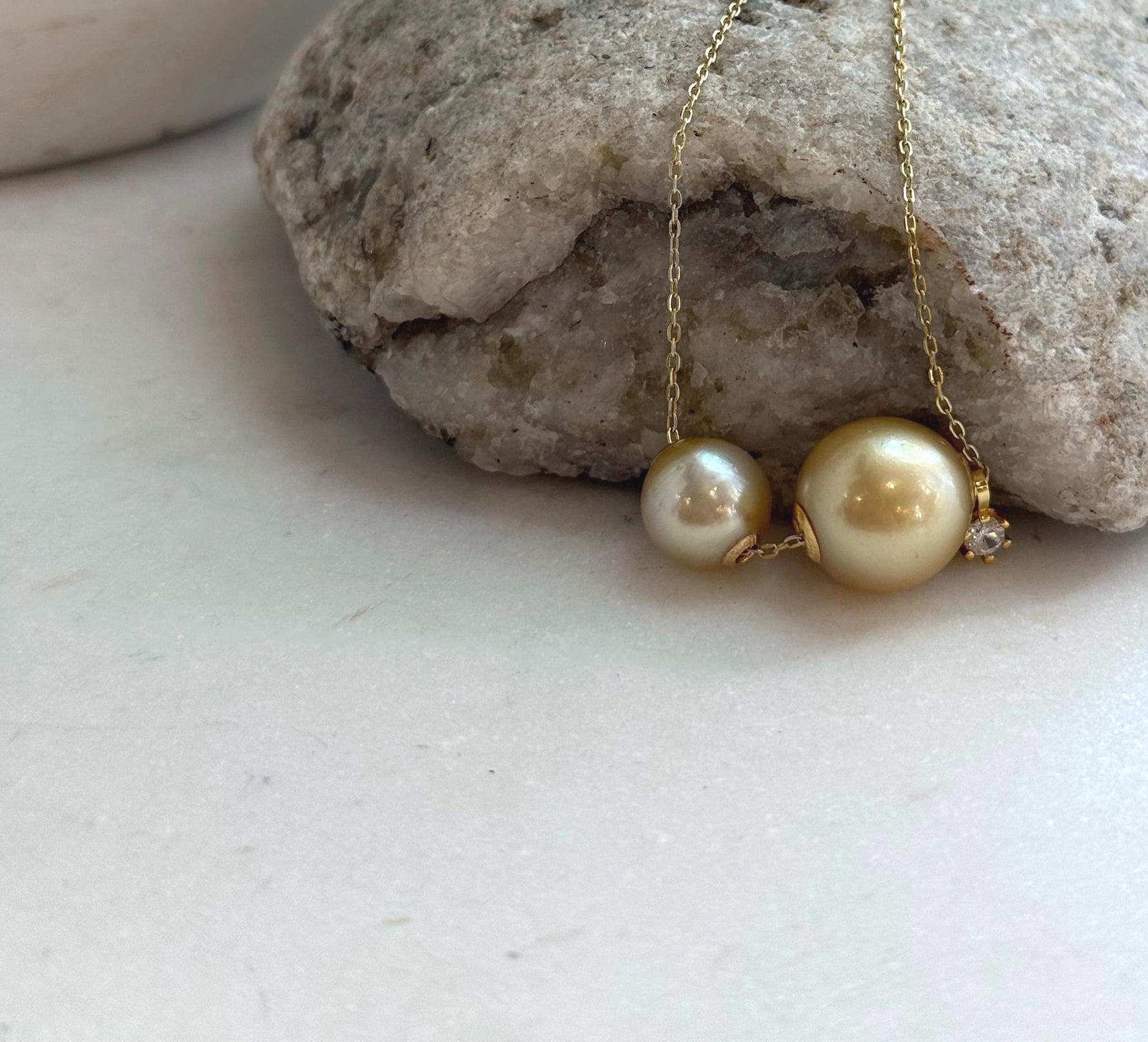 9. 2–12mm genuine South Sea golden saltwater pearl pendant