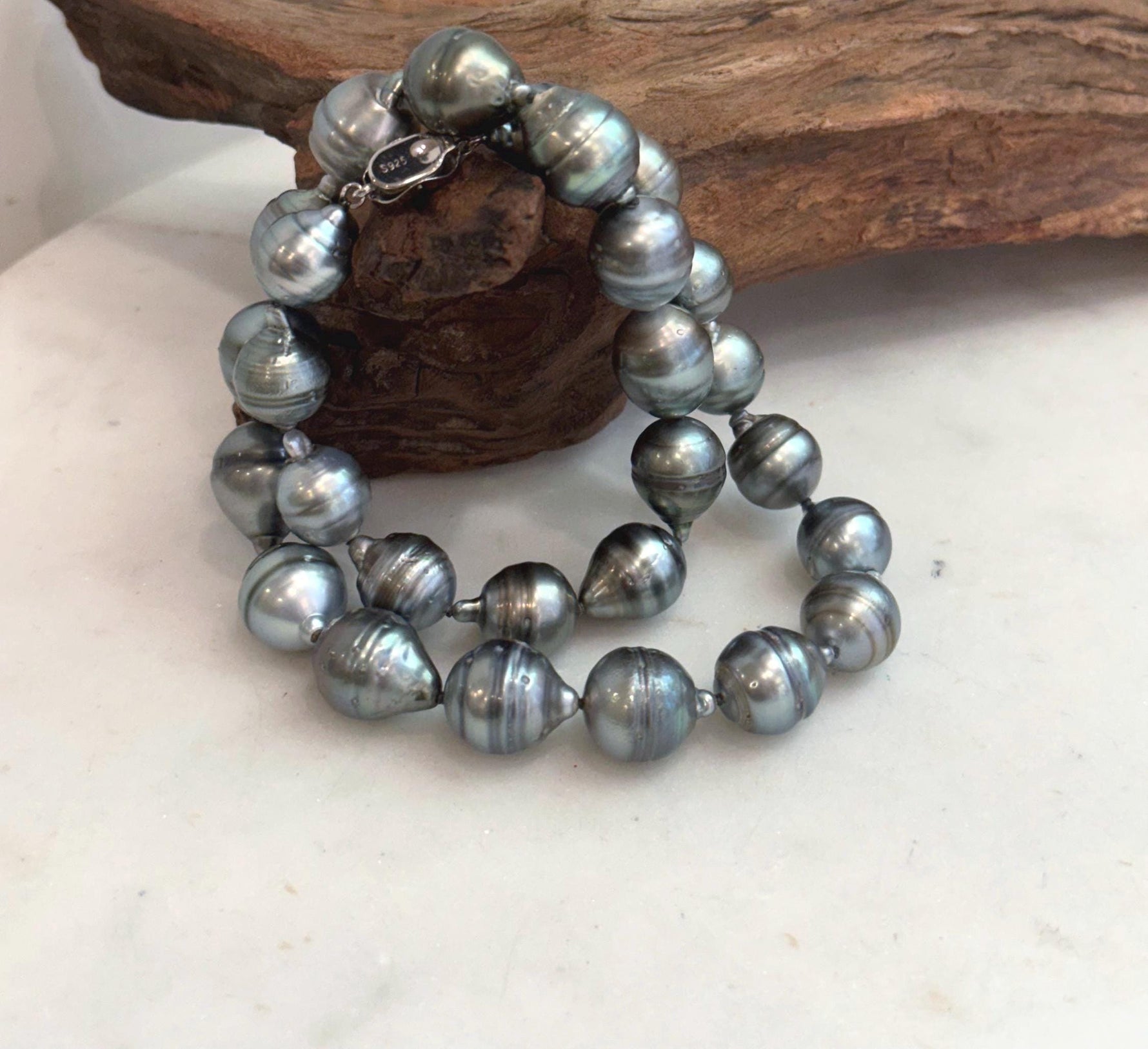 11–13.5mm Tahitian pearl necklace with extreme mirror luster