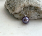 Fine pearl jewelry with real diamond, 18K Au750 gold and high-luster Edison purple freshwater pearl.