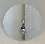 Genuine Tahitian saltwater pearl pendant in platinum tone