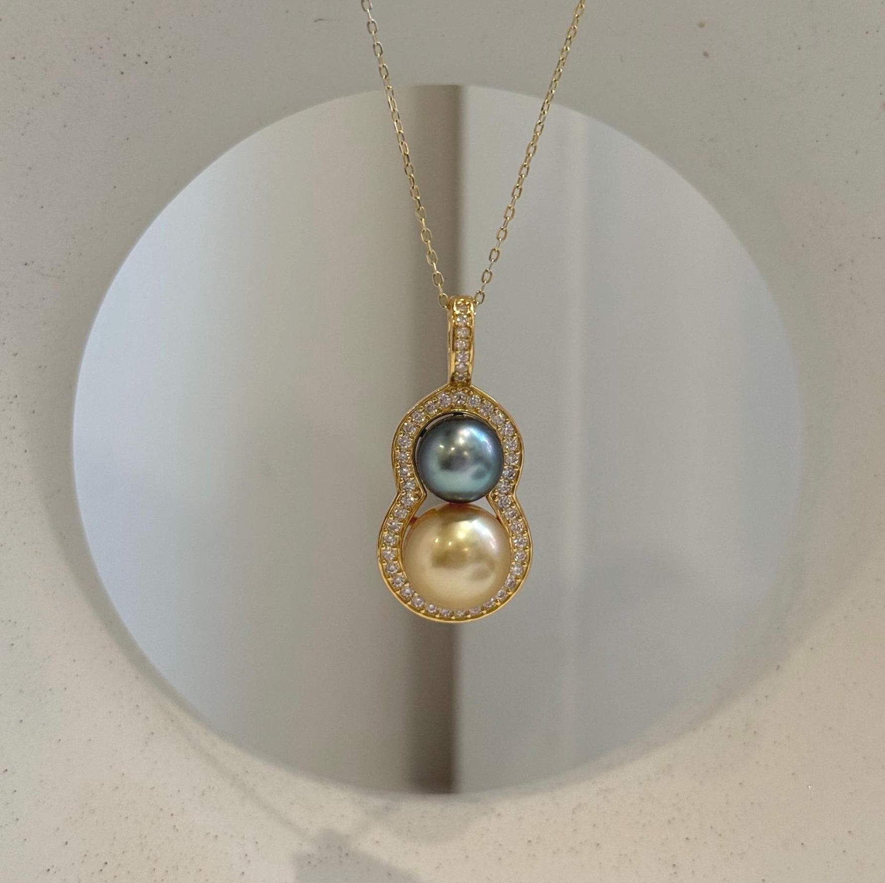 Golden South Sea and Tahitian pearl double gourd pendant