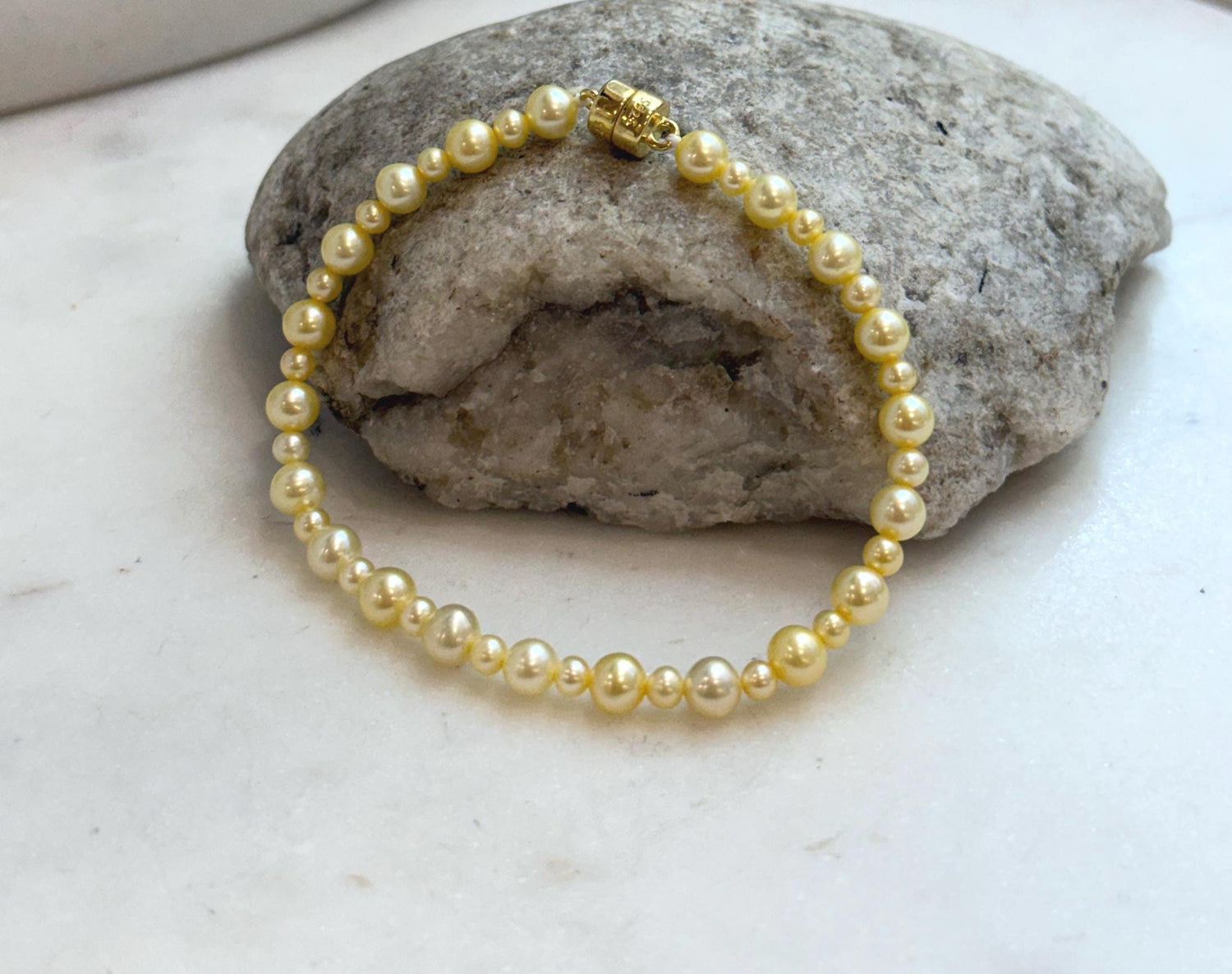 7.2 inch golden freshwater pearl bracelet with S925 sterling silver clasp.