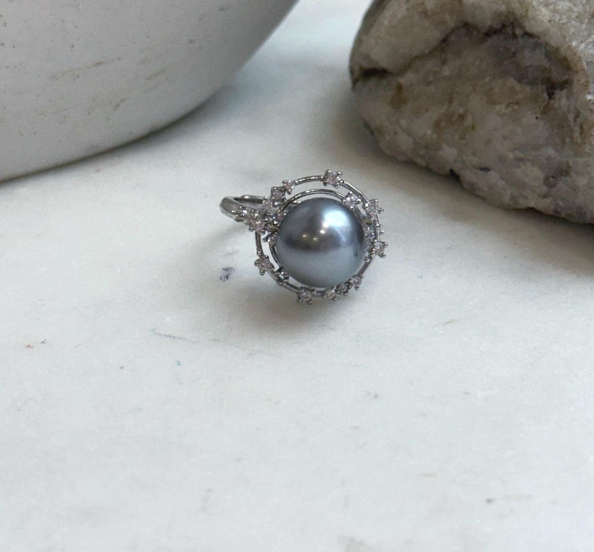 10.8mm Tahitian ocean pearl ring with beautiful platinum silver tone