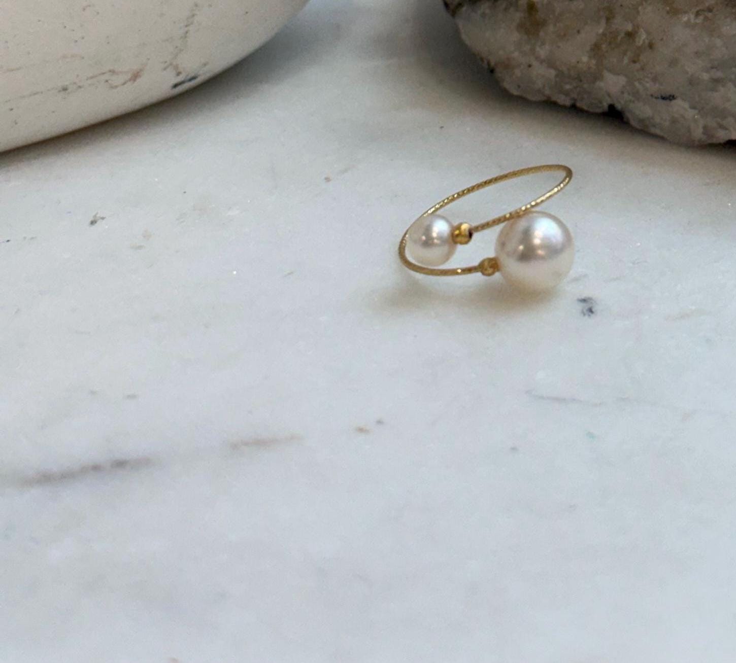 Genuine Akoya pearl engagement ring crafted with solid Au750 18K yellow gold, featuring an adjustable fit and timeless elegant style.