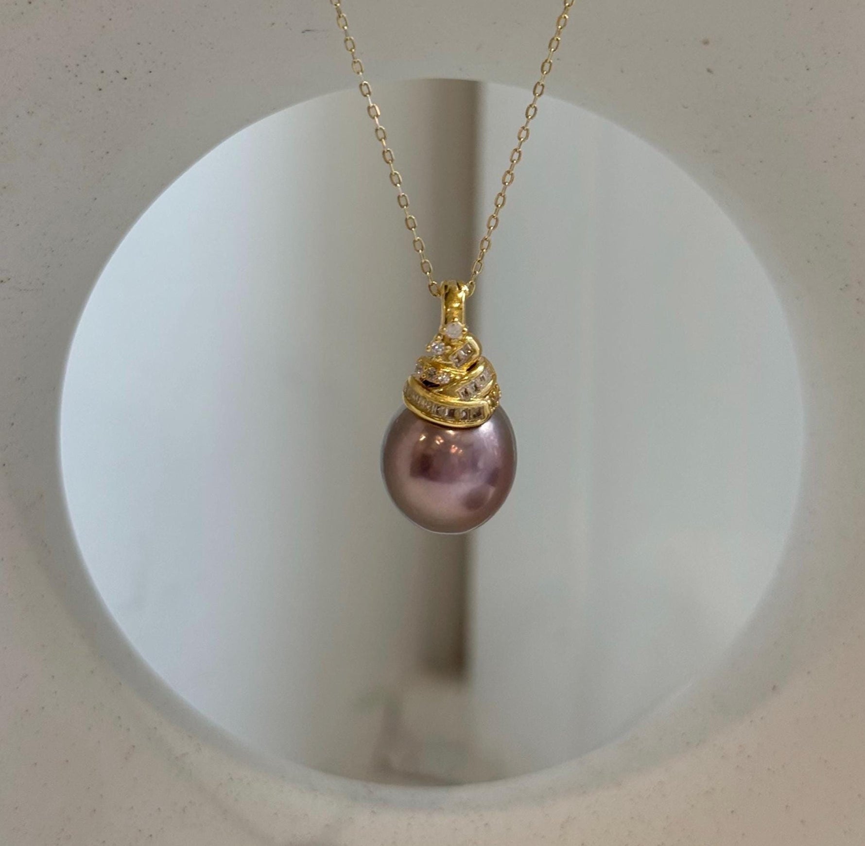 12.9mm metallic lavender rose Edison pearl pendant with brilliant mirror-like luster